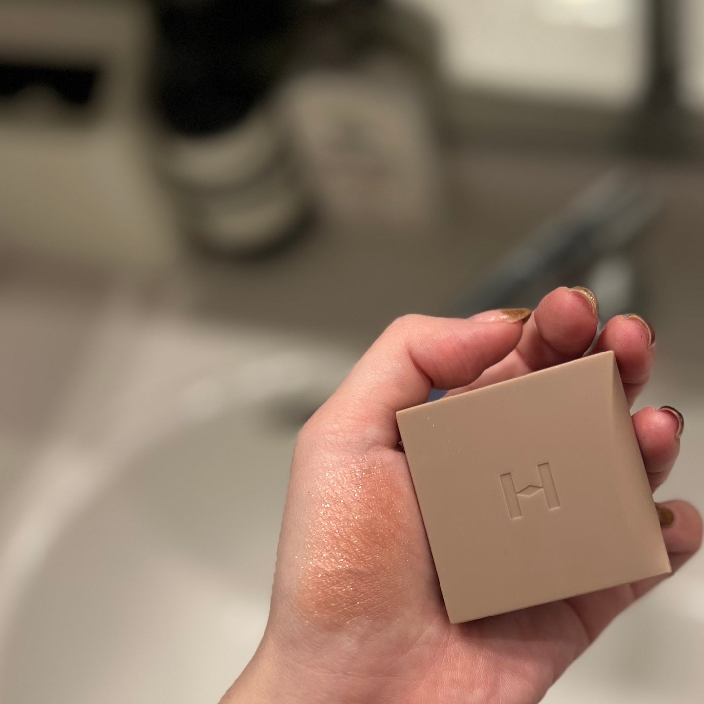 ニューデップスアイシャドウ/hince/単色アイシャドウを使ったクチコミ(2枚目)