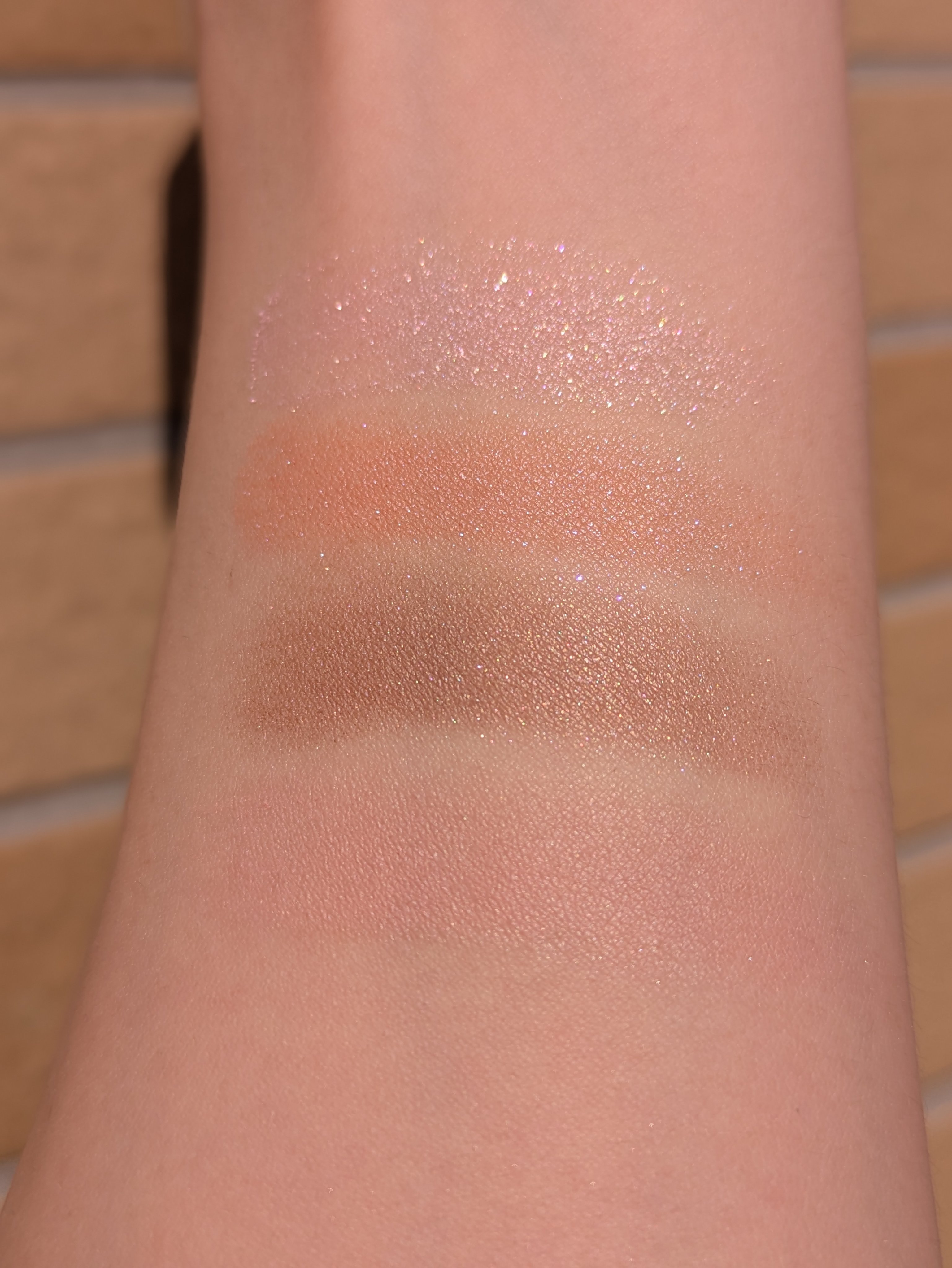 ミネラルクラッシィシャドー/エトヴォス/アイシャドウパレットを使ったクチコミ（3枚目）