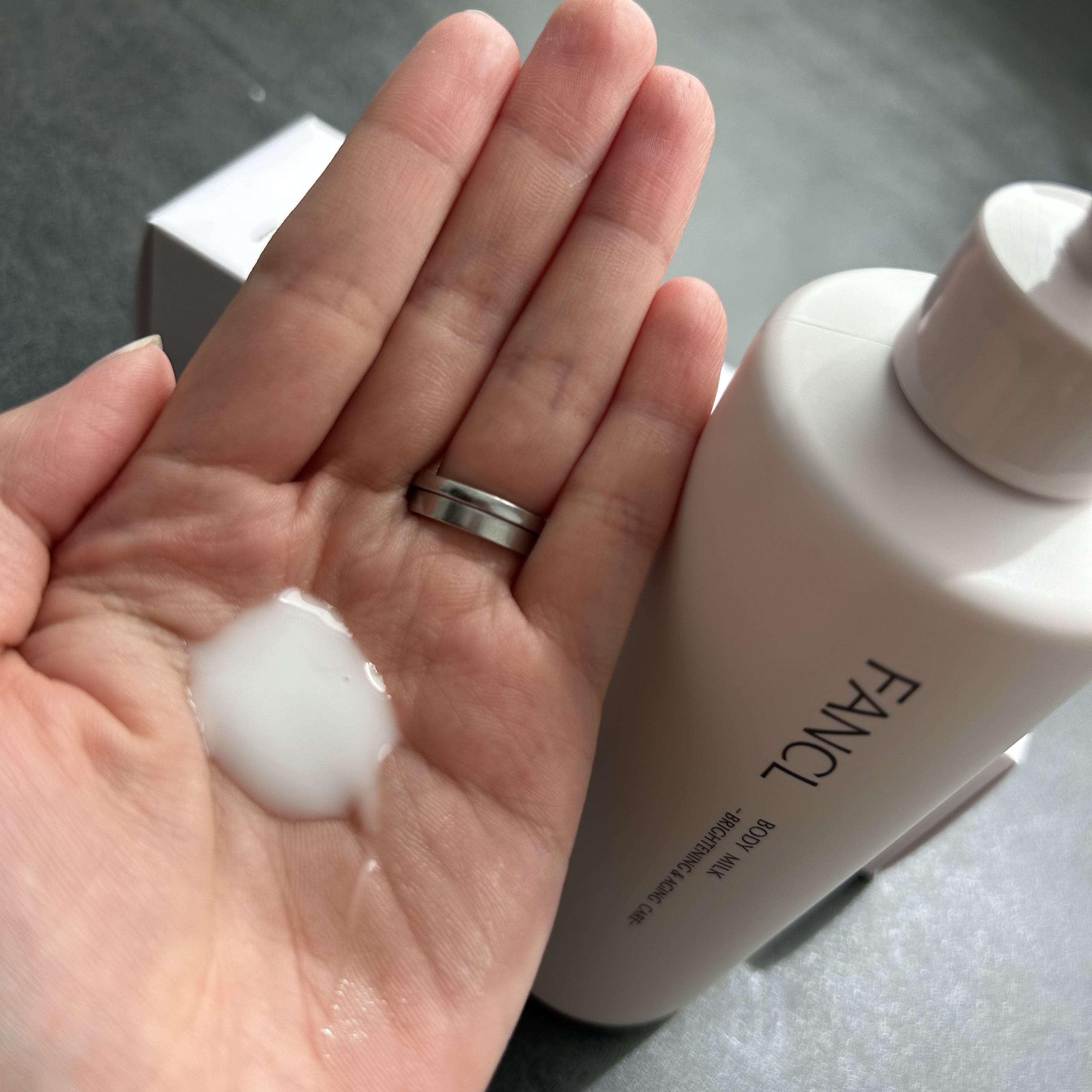 ボディミルク ブライトニング＆エイジングケア＜医薬部外品＞/ファンケル/ボディミルクを使ったクチコミ（2枚目）