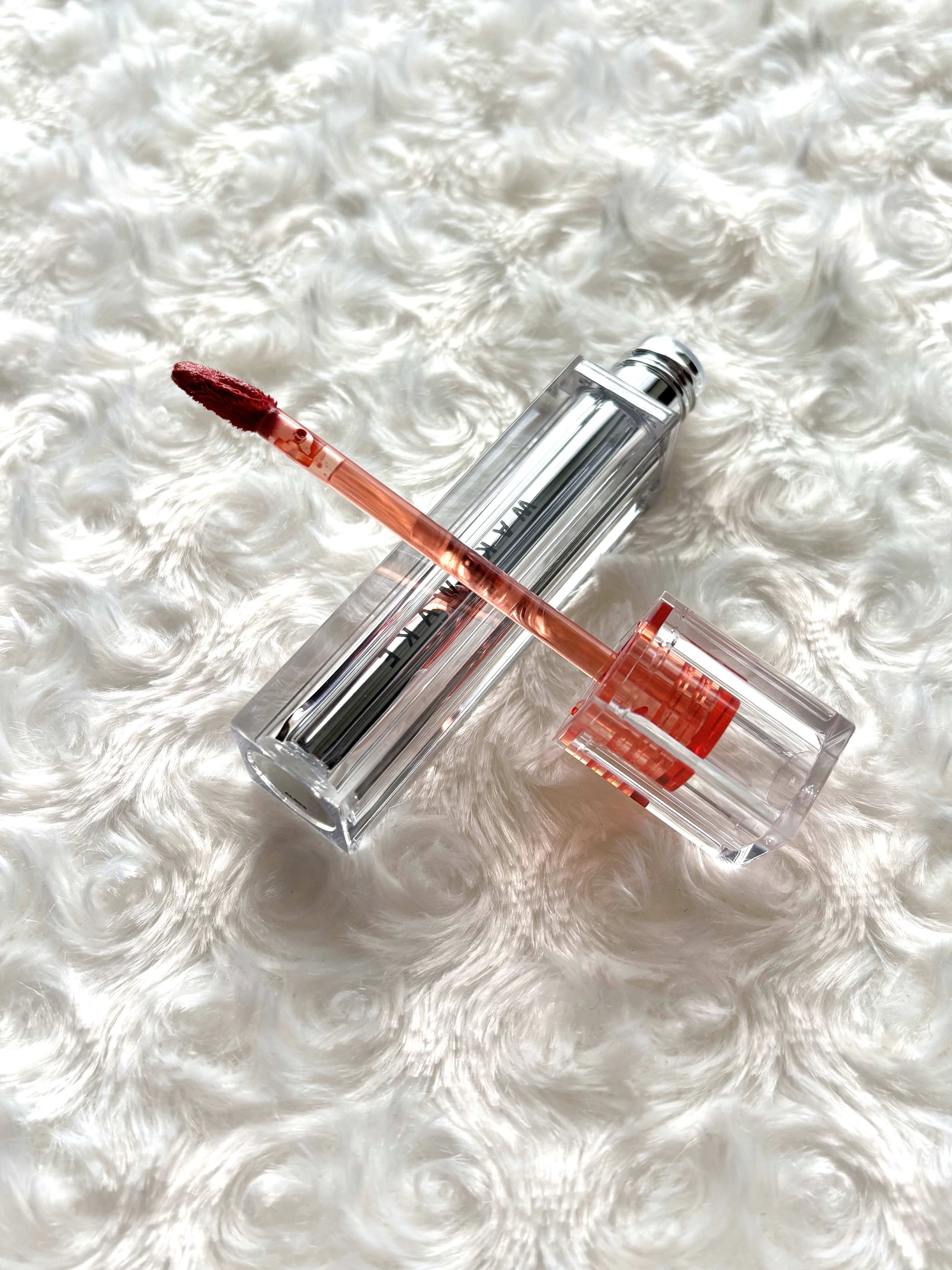 デュイジェルグロウティント 01 バブリーコーラル/wakemake/リップティントを使ったクチコミ（2枚目）