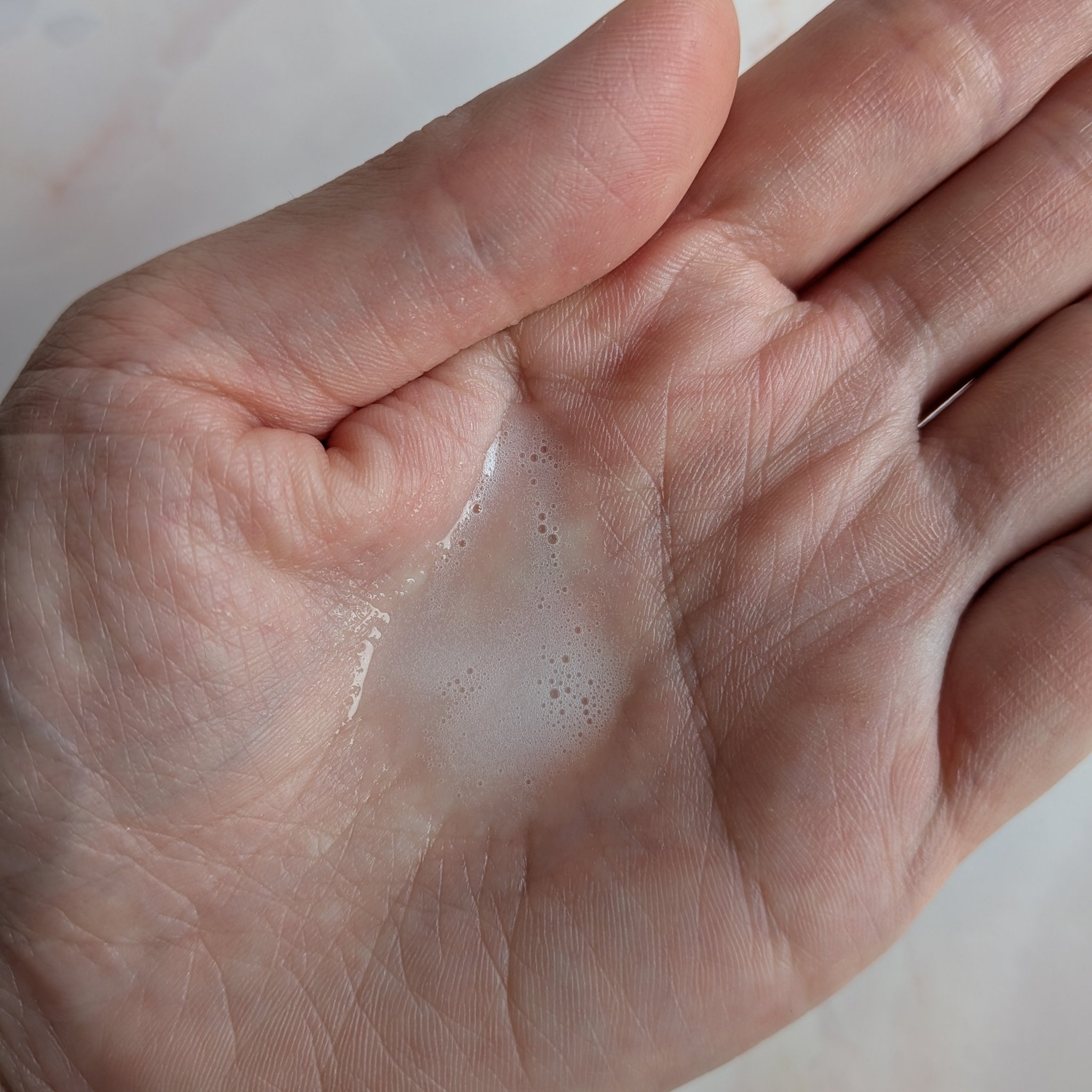 スキンスムージングボディーピーリングシャワー/ネイチャーリパブリック/ボディソープを使ったクチコミ（3枚目）