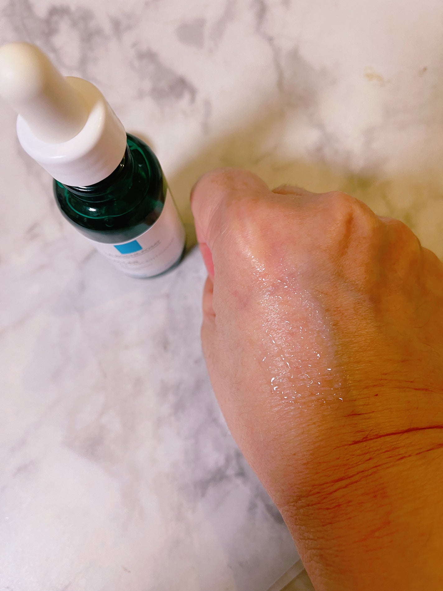 オタネ on LIPS 「ラロッシュポゼ エファクラピールケアセラム使わせていただいてお..」(3枚目)