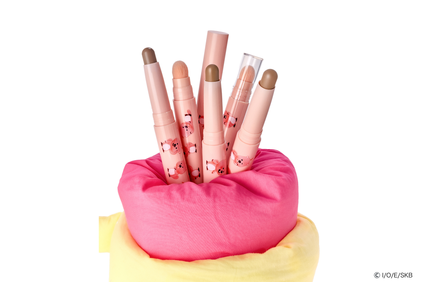 カラーグラムから韓国で大人気の「じゃんまんるぴー」コラボコスメが登場の画像