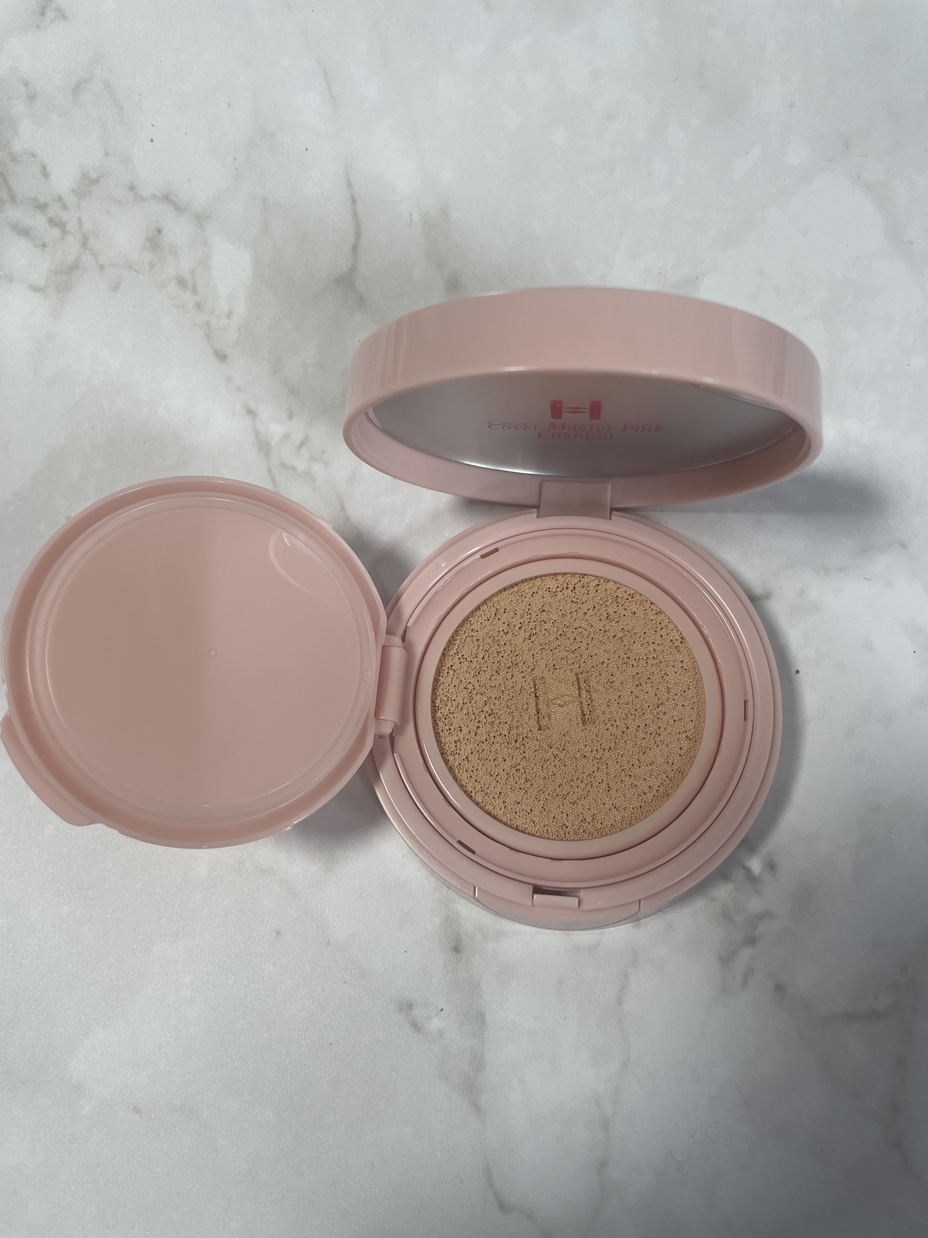 カバーマスターピンククッション/hince/クッションファンデーションを使ったクチコミ（3枚目）