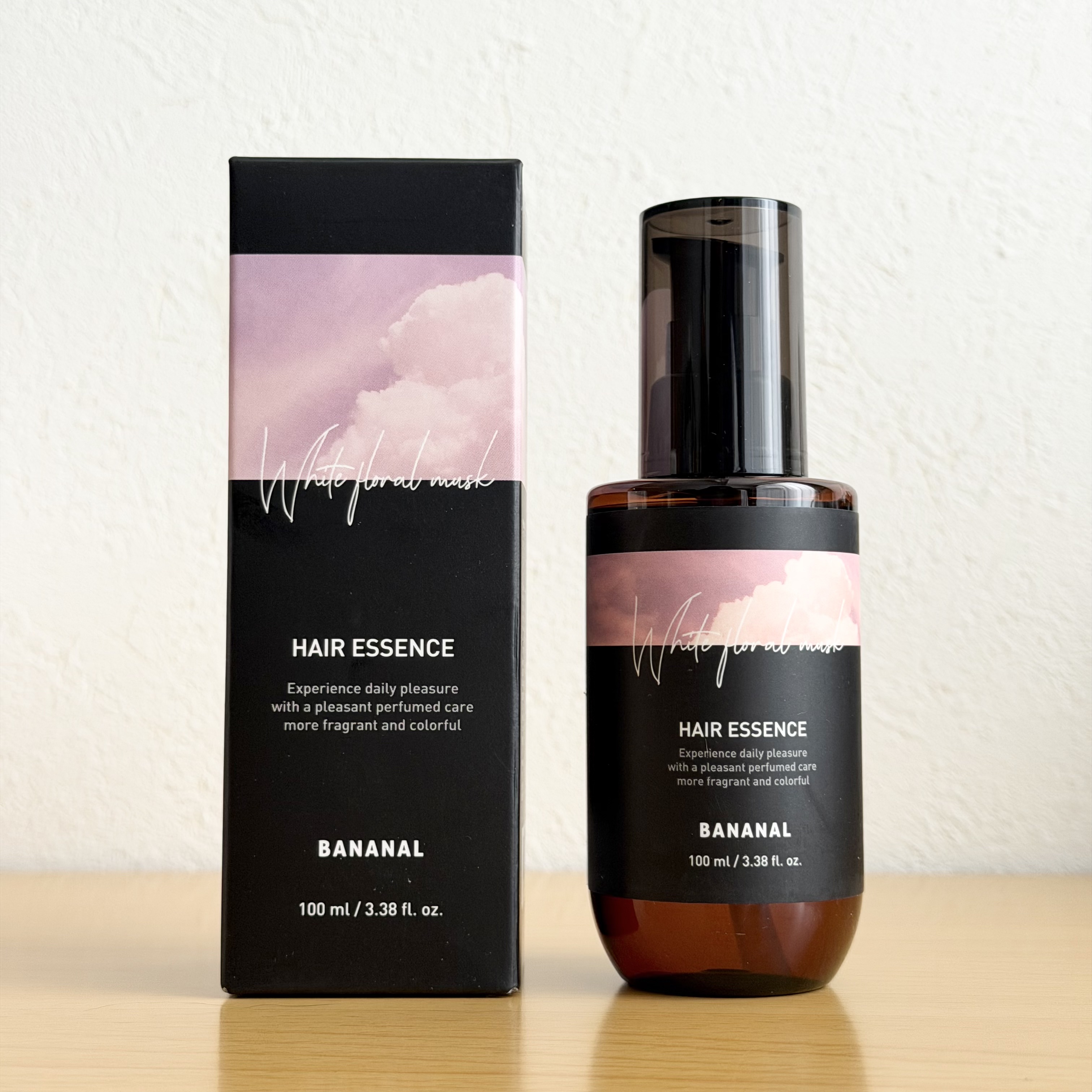 ┈┈┈┈┈┈┈┈┈┈

BANANAL  

パフュームド ヘアエッセンス

┈┈┈┈┈┈┈┈┈┈

オイルタイプのヘアエッセンス‎🤍

サラッとしたテクスチャーでベタつき感のない軽めの仕上がり◎

ホワイトフローラルムスクの香りは強すぎ