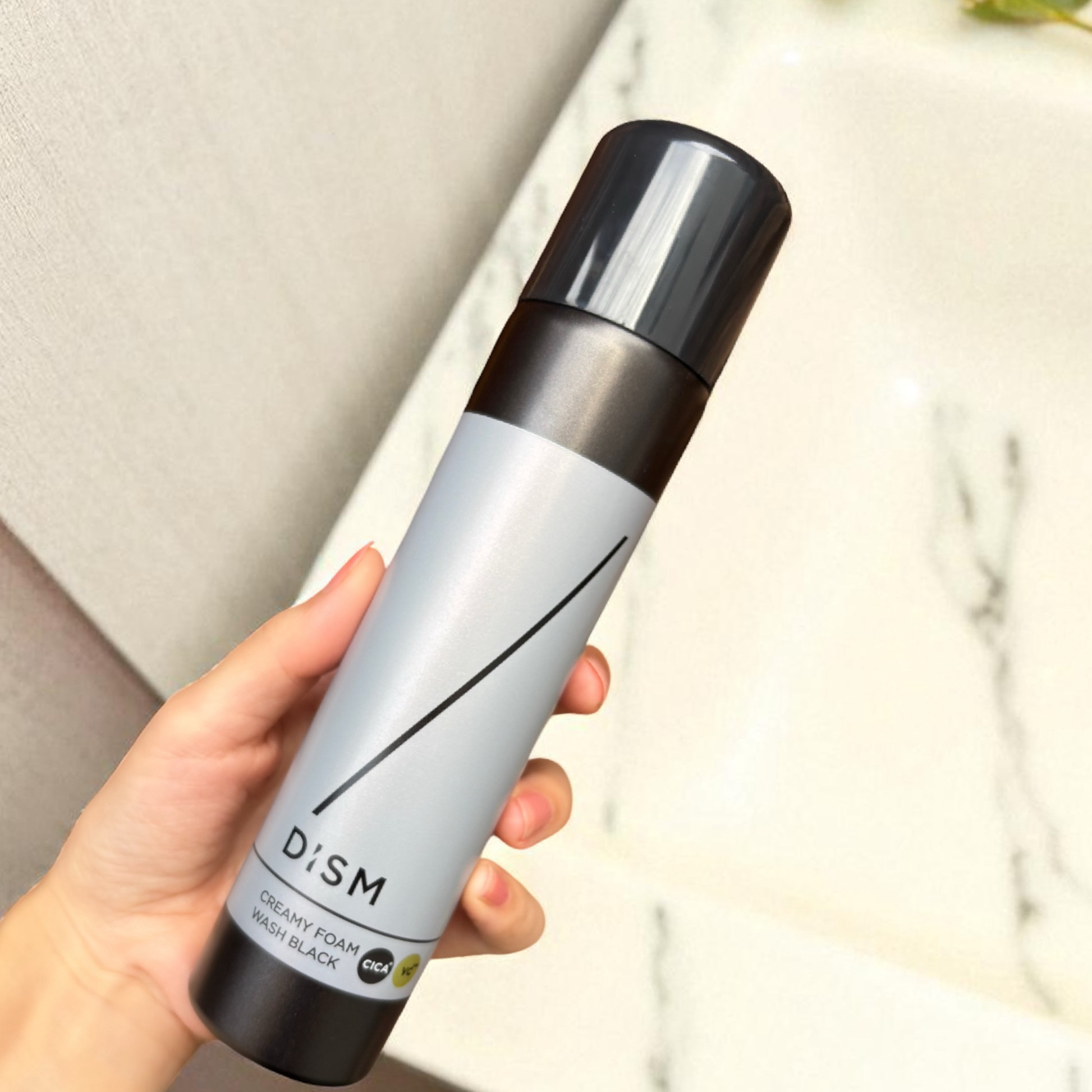 ディズム クリーミーフォームウォッシュ ブラック/DISM/泡洗顔を使ったクチコミ（1枚目）