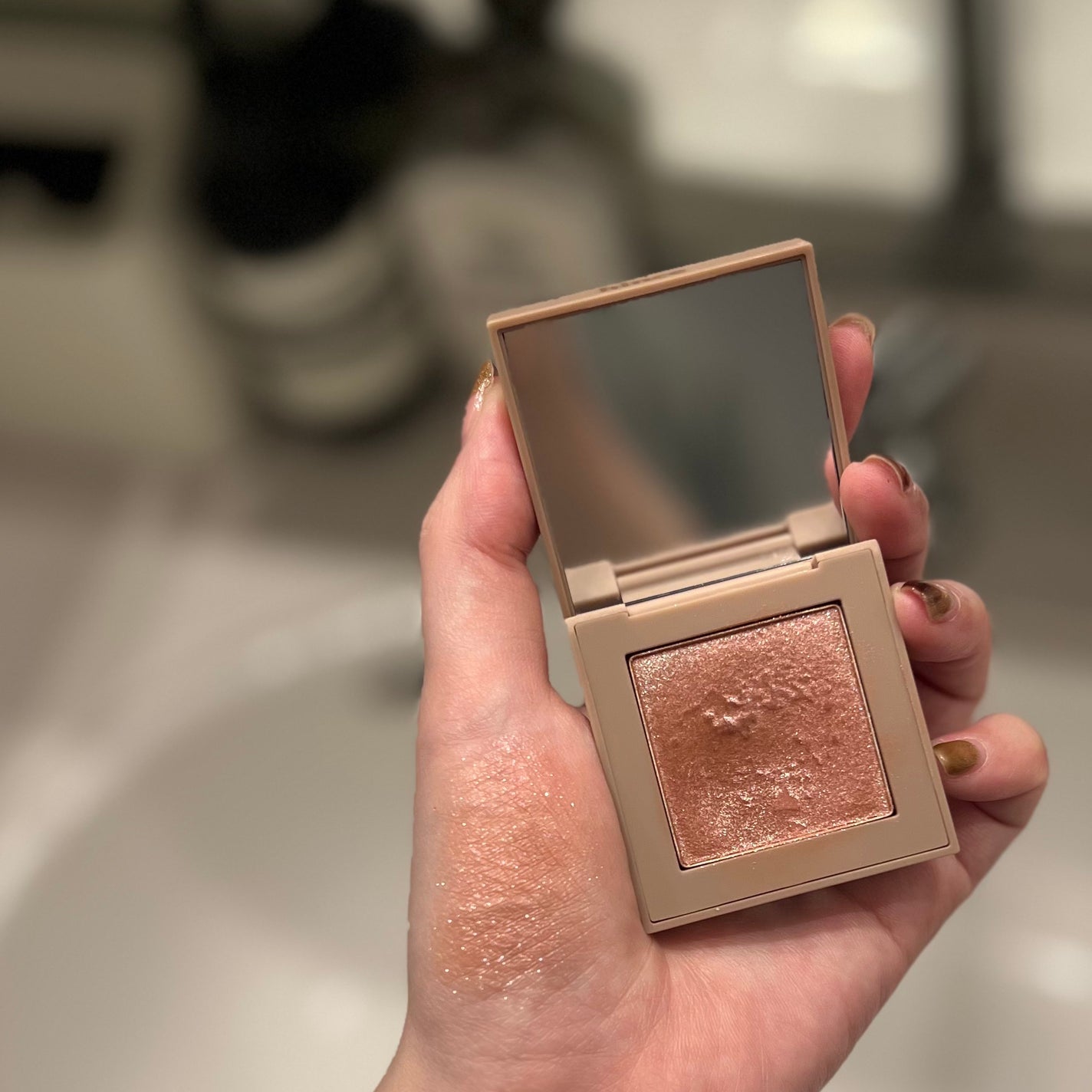 ニューデップスアイシャドウ/hince/単色アイシャドウを使ったクチコミ(1枚目)