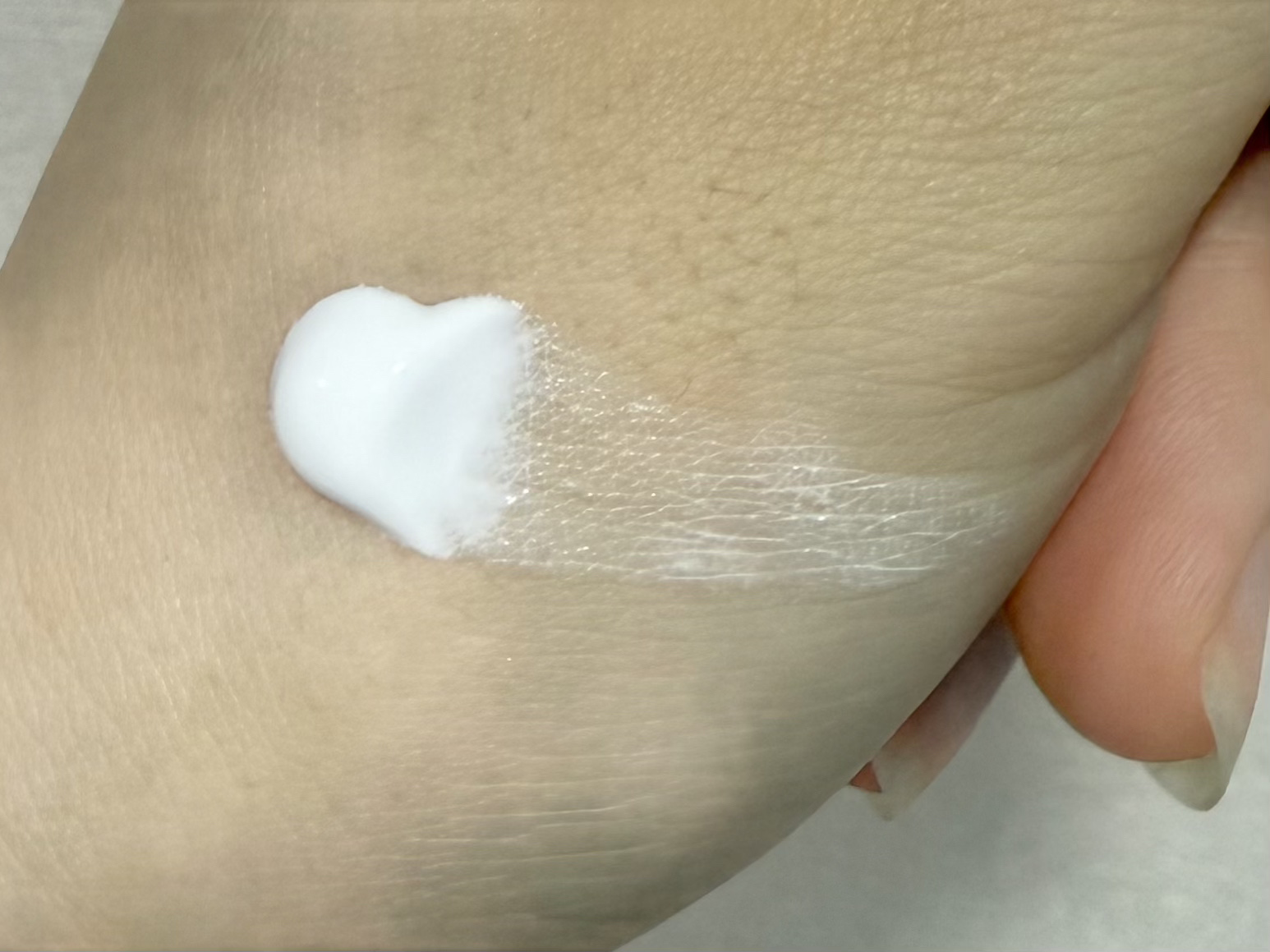 オールアバウトグロウトーンアップクリーム/CHASIN'RABBITS/化粧下地を使ったクチコミ（2枚目）