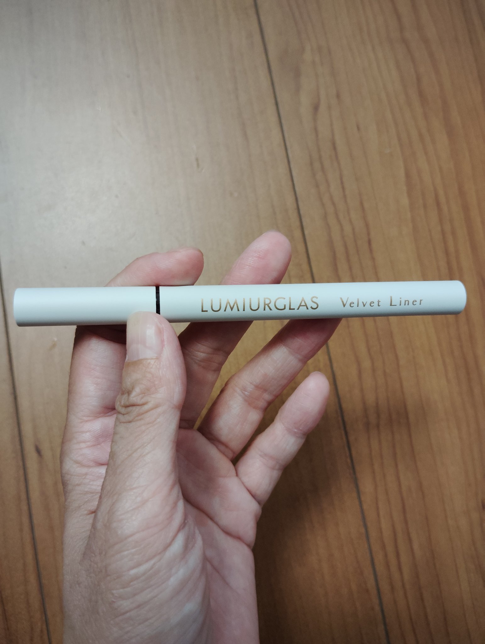 ベルベットライナー/LUMIURGLAS/リキッドアイライナーを使ったクチコミ（1枚目）