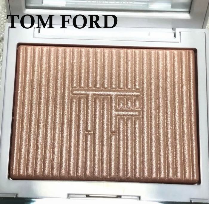 ソレイユ ネージュ グロウ ハイライター 02 グラン パラディス/TOM FORD BEAUTY/パウダーハイライトを使ったクチコミ（1枚目）