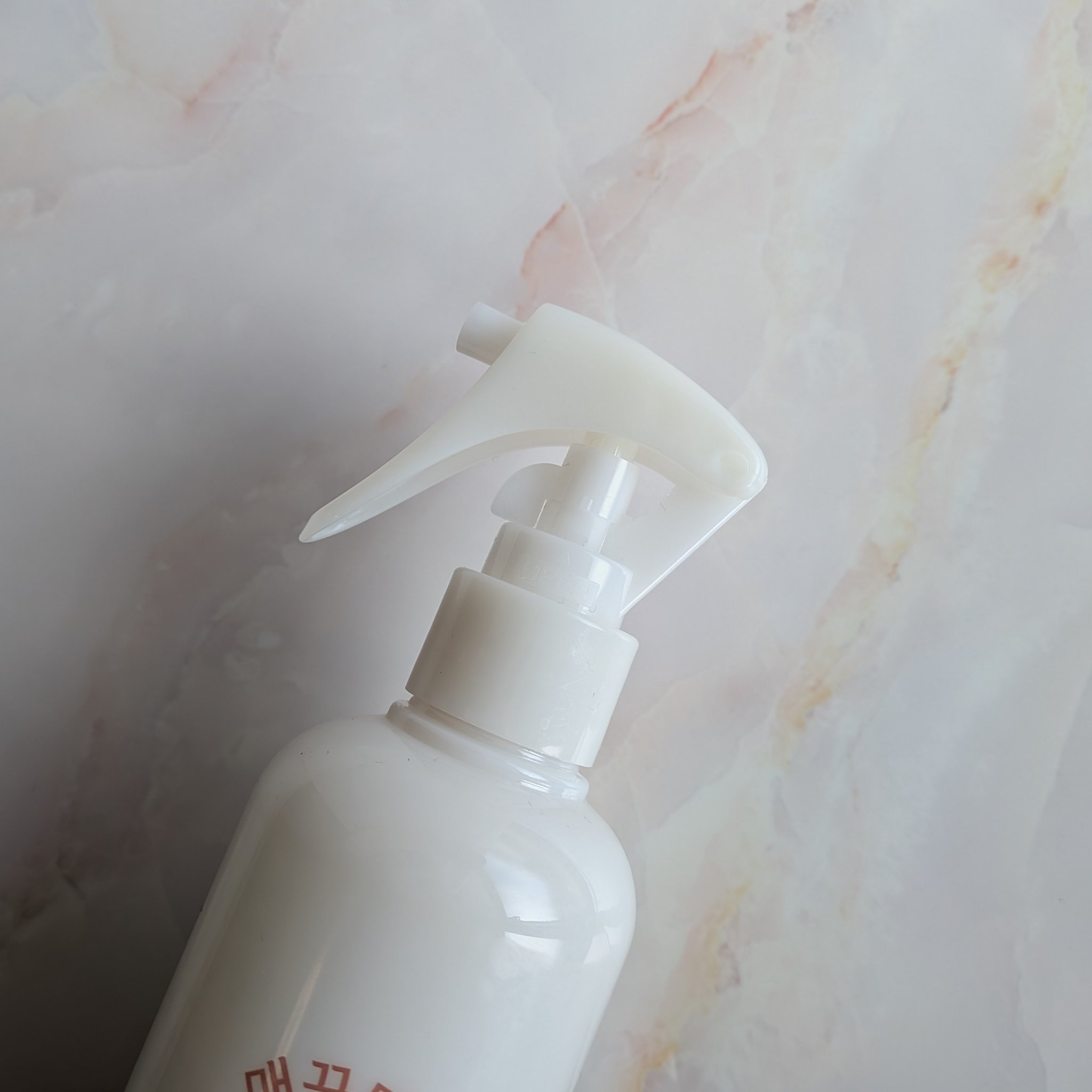 スキンスムージングボディーピーリングシャワー/ネイチャーリパブリック/ボディソープを使ったクチコミ（2枚目）