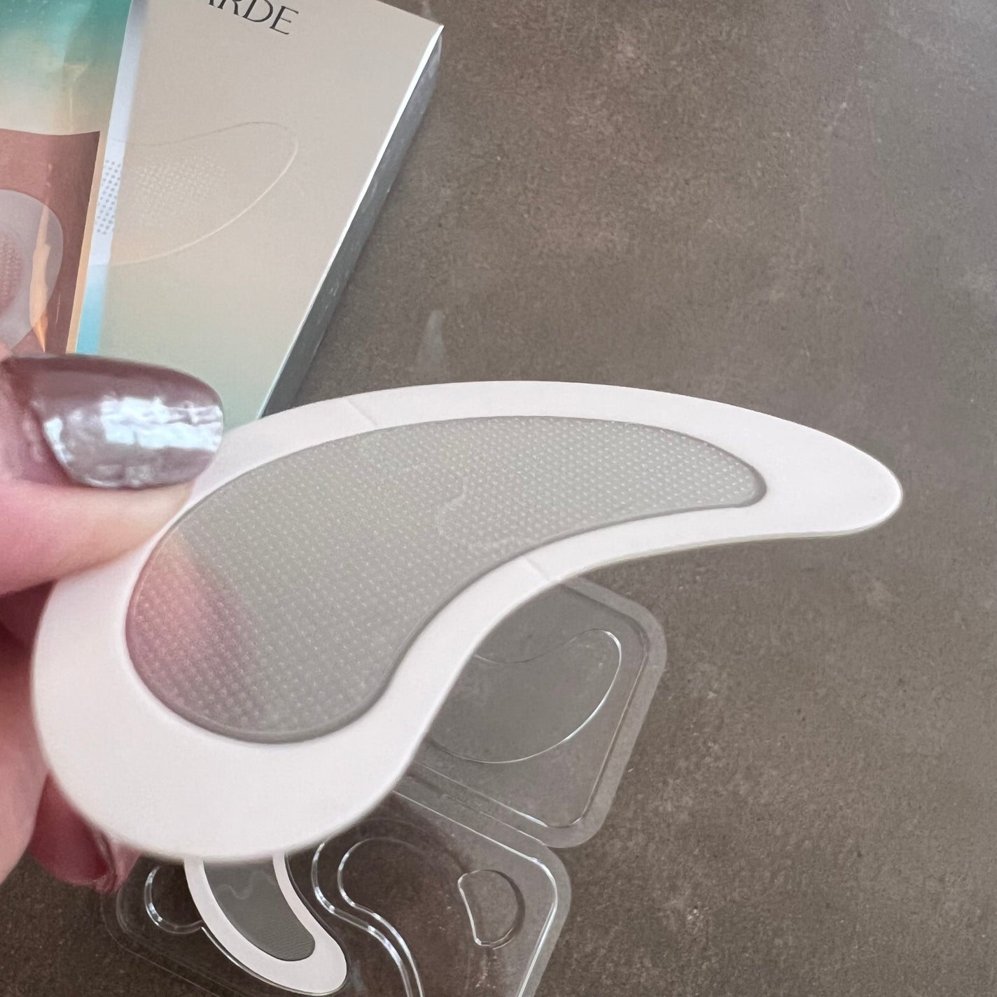 アイバックリフト1100シャットリードルパッチ/CHARDE/シートマスク・パックを使ったクチコミ(4枚目)