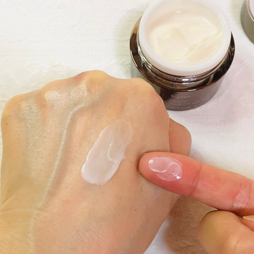 スーパーQuSomeクリーム/b.glen/フェイスクリームを使ったクチコミ(3枚目)