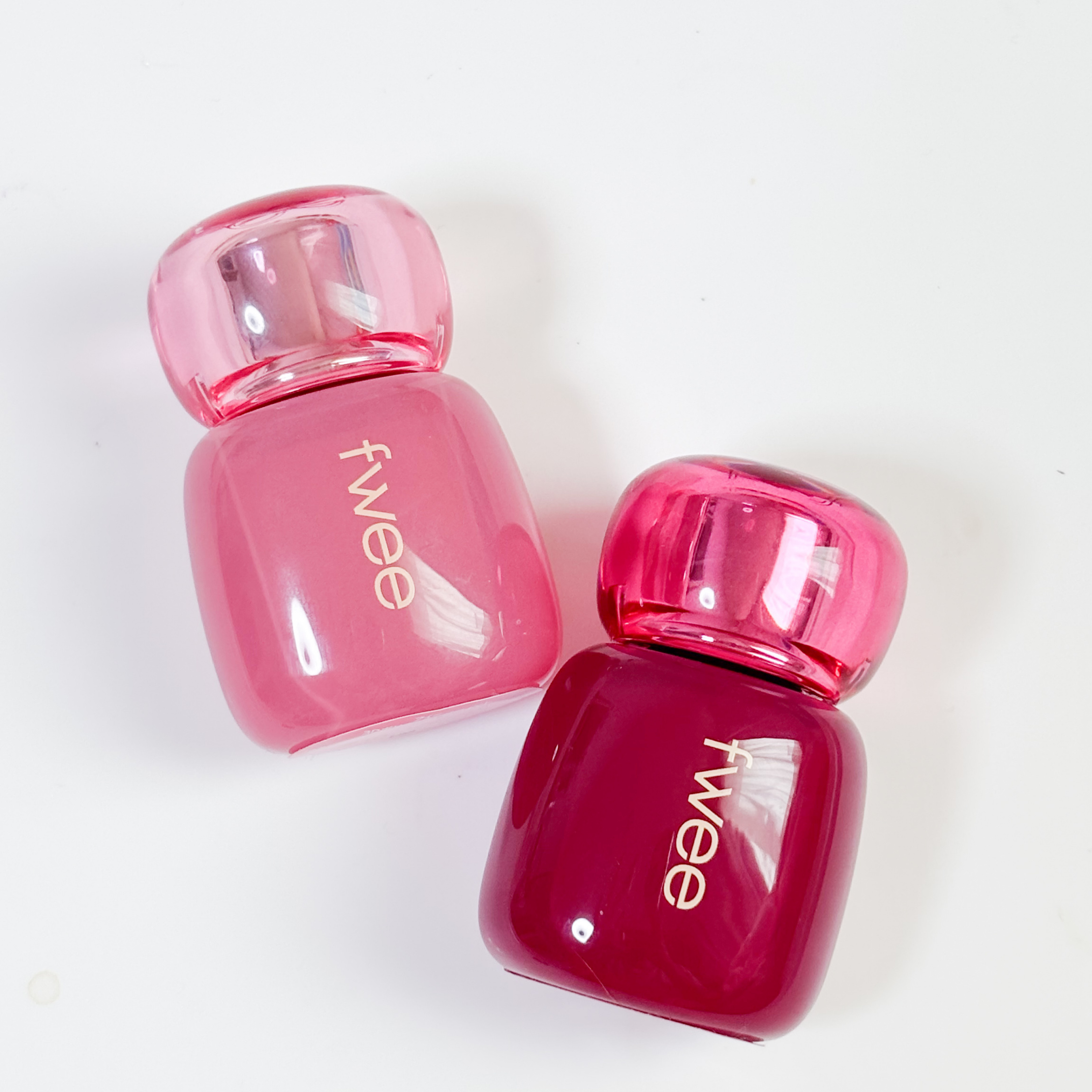 フィー 3Dボリューミングティント 11 プラムディップ/fwee/リップティントを使ったクチコミ（1枚目）