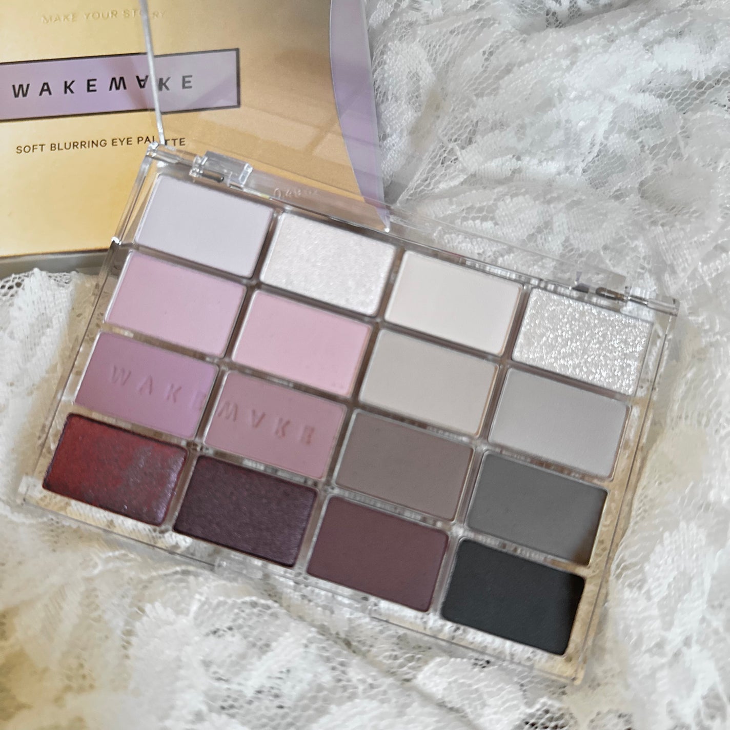 ソフトブラーリングアイパレット/wakemake/アイシャドウパレットを使ったクチコミ(2枚目)