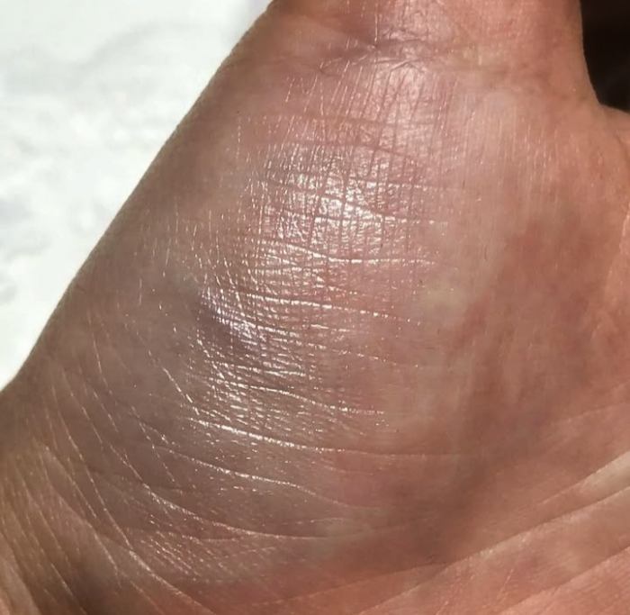 ソレイユ ネージュ グロウ ハイライター 02 グラン パラディス/TOM FORD BEAUTY/パウダーハイライトを使ったクチコミ（3枚目）