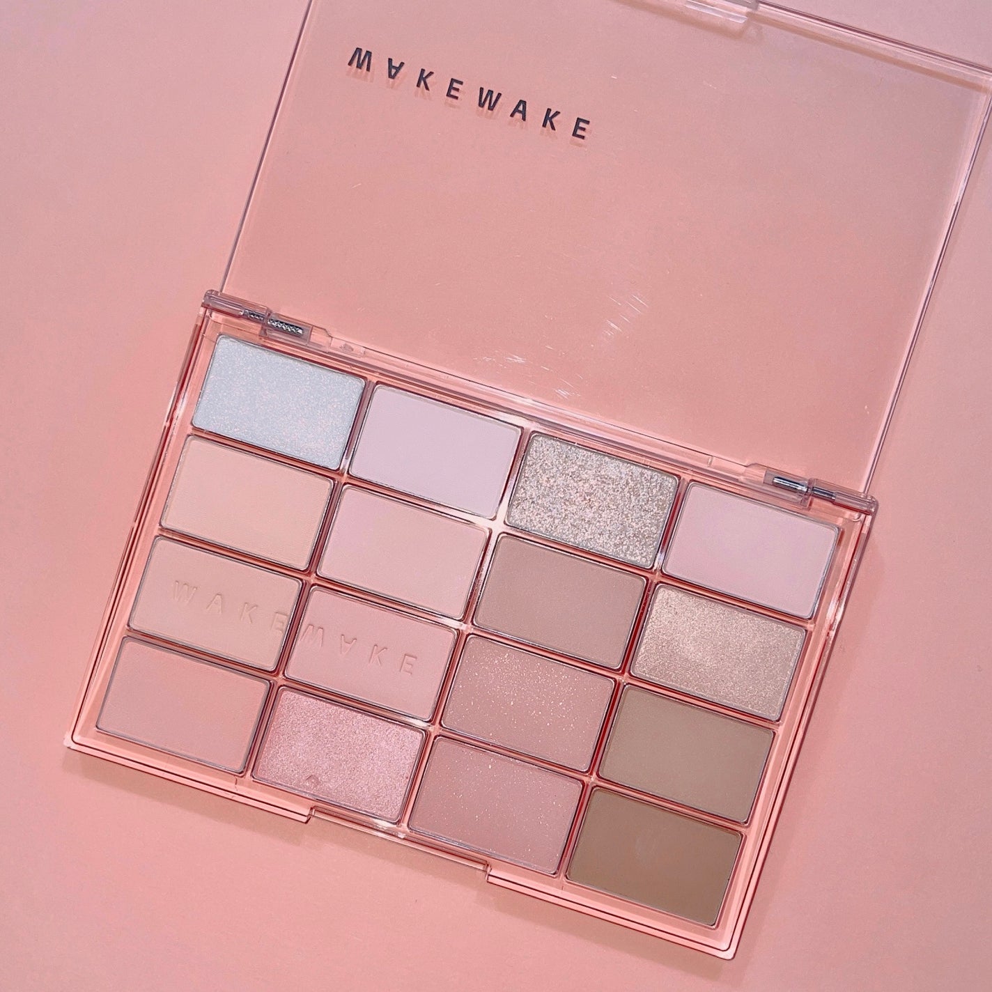 ソフトブラーリングアイパレット/wakemake/アイシャドウパレットを使ったクチコミ(2枚目)