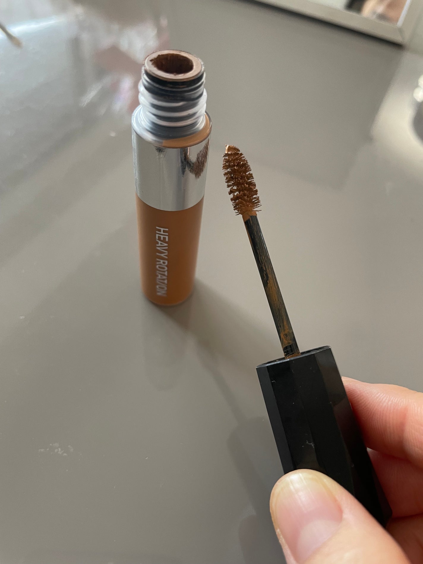 カラーリングアイブロウ マイクロ/ヘビーローテーション/眉マスカラを使ったクチコミ(3枚目)