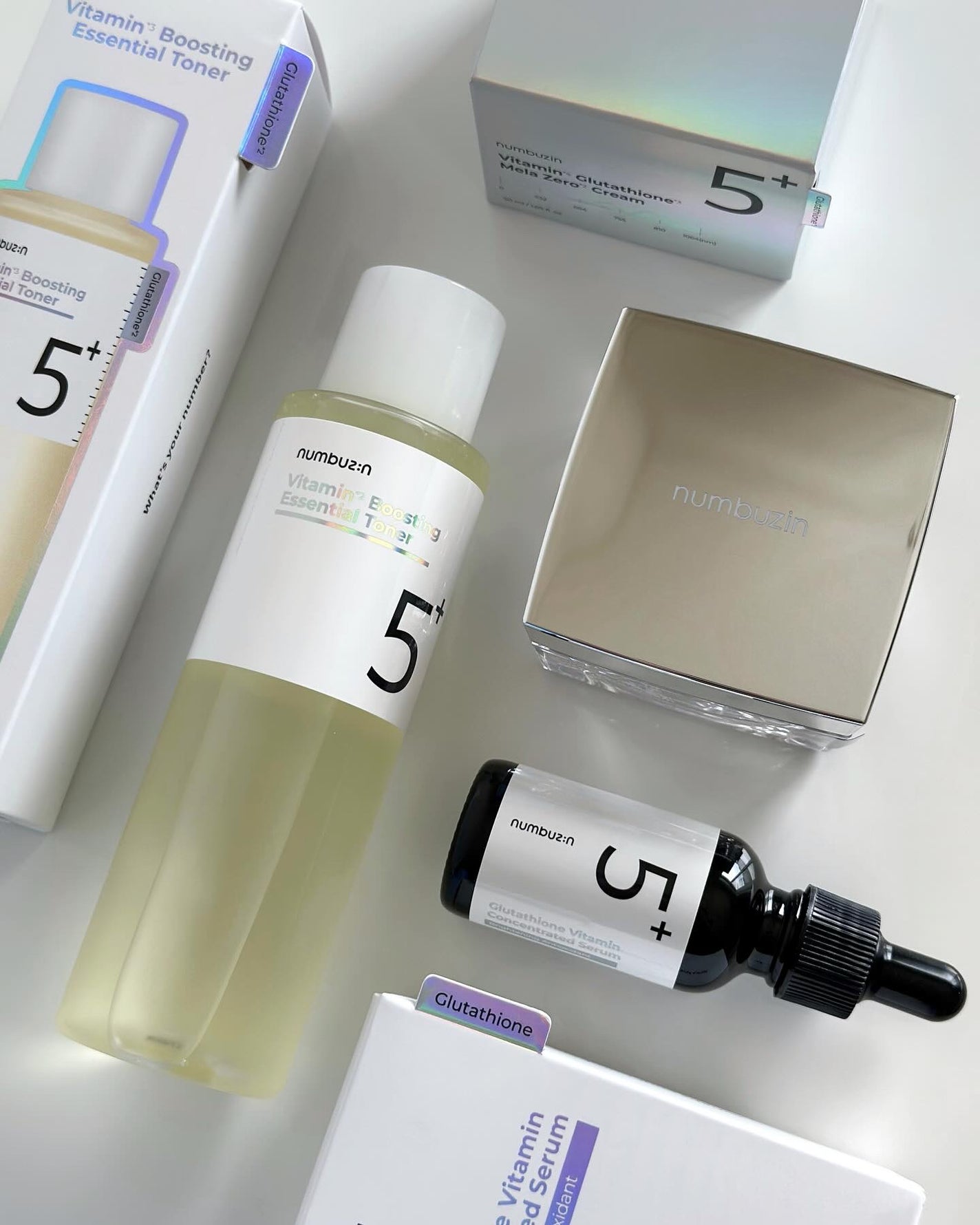 ナチュラル美人になりたい女 on LIPS 「【光り輝くお肌が1番のメイクアップ】numbuzin・5番白玉..」(10枚目)