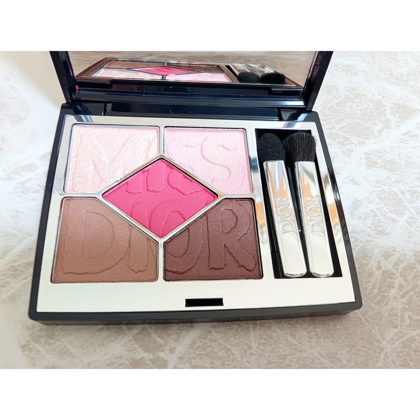 ロージー グロウ/Dior/パウダーチークを使ったクチコミ(2枚目)