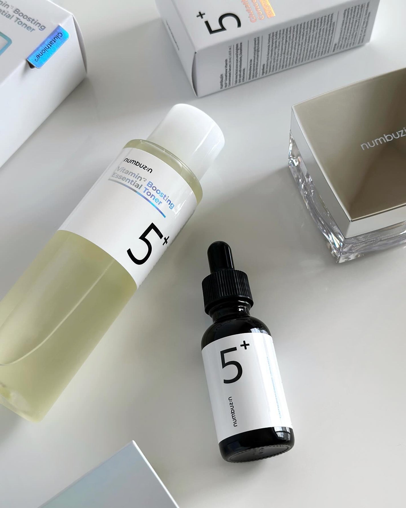 ナチュラル美人になりたい女 on LIPS 「【光り輝くお肌が1番のメイクアップ】numbuzin・5番白玉..」(2枚目)