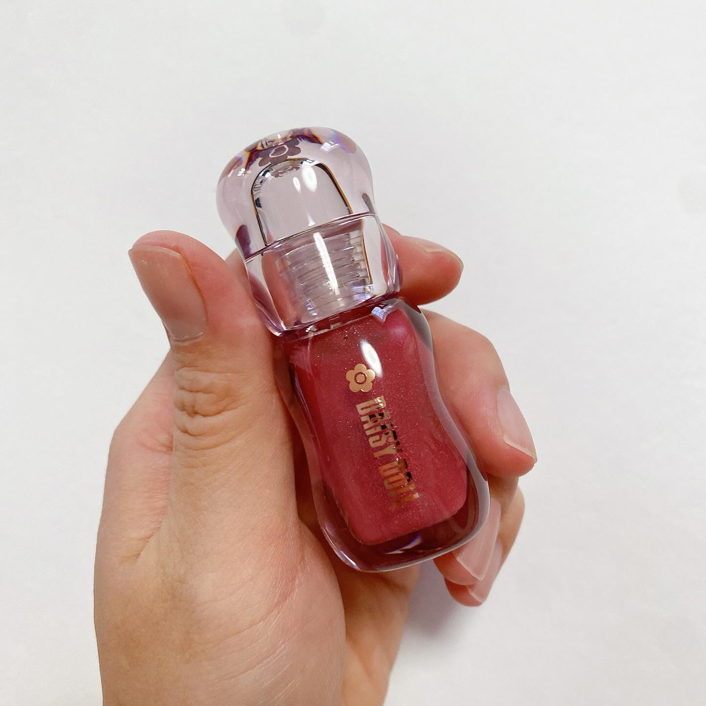 ジュエリー シロップ グロス 04 ルビーベリー/DAISY DOLL by MARY QUANT/リップグロスを使ったクチコミ（2枚目）