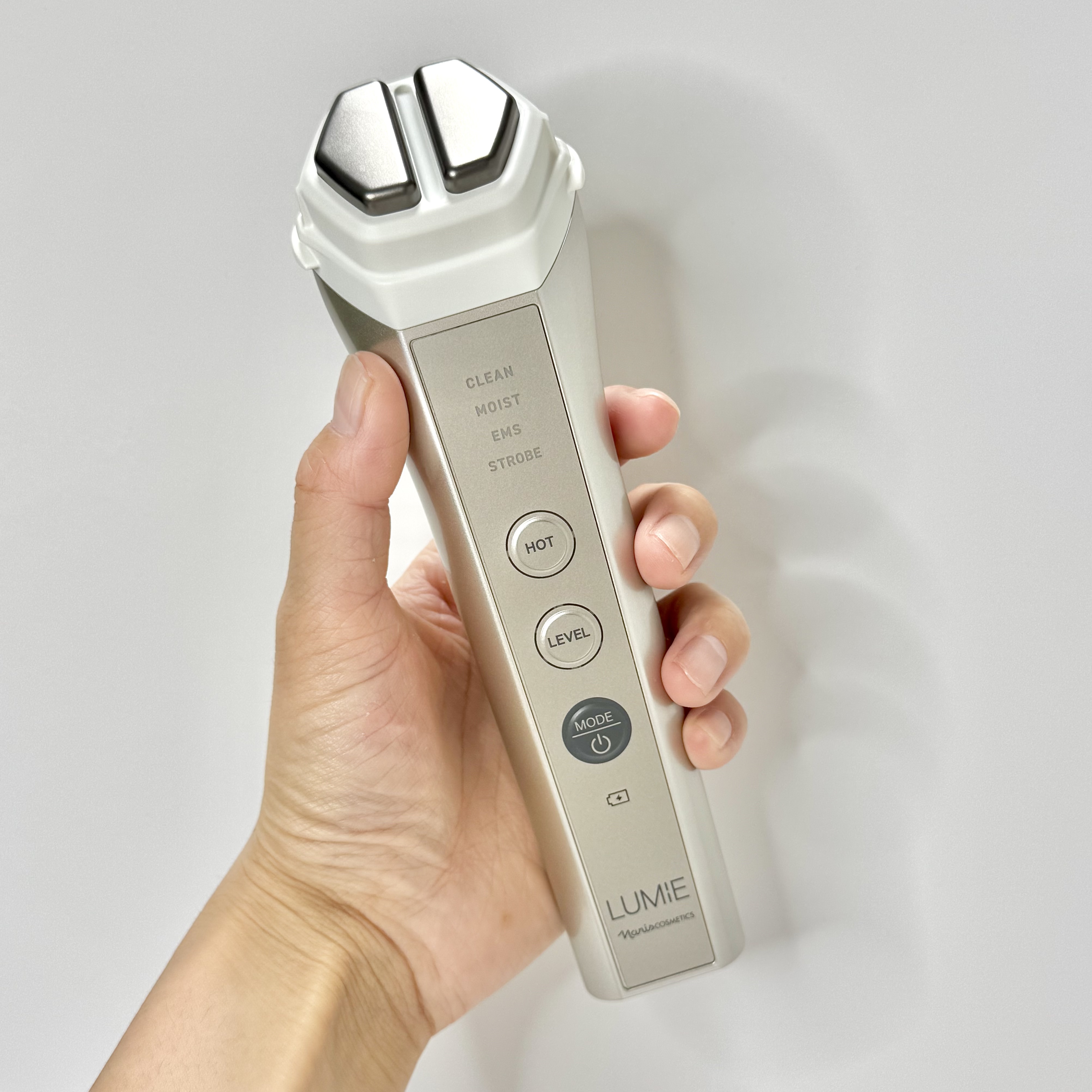 ナリス ルミエ/ナリス化粧品/美顔器・マッサージを使ったクチコミ（2枚目）