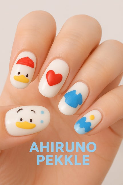 #ペックルネイル,#サンリオネイル,#キャラクターネイル,#ゆるかわネイル,#推しネイル,#ブルーネイル,#ホワイトネイル,#おしゃれネイルのネイルデザイン