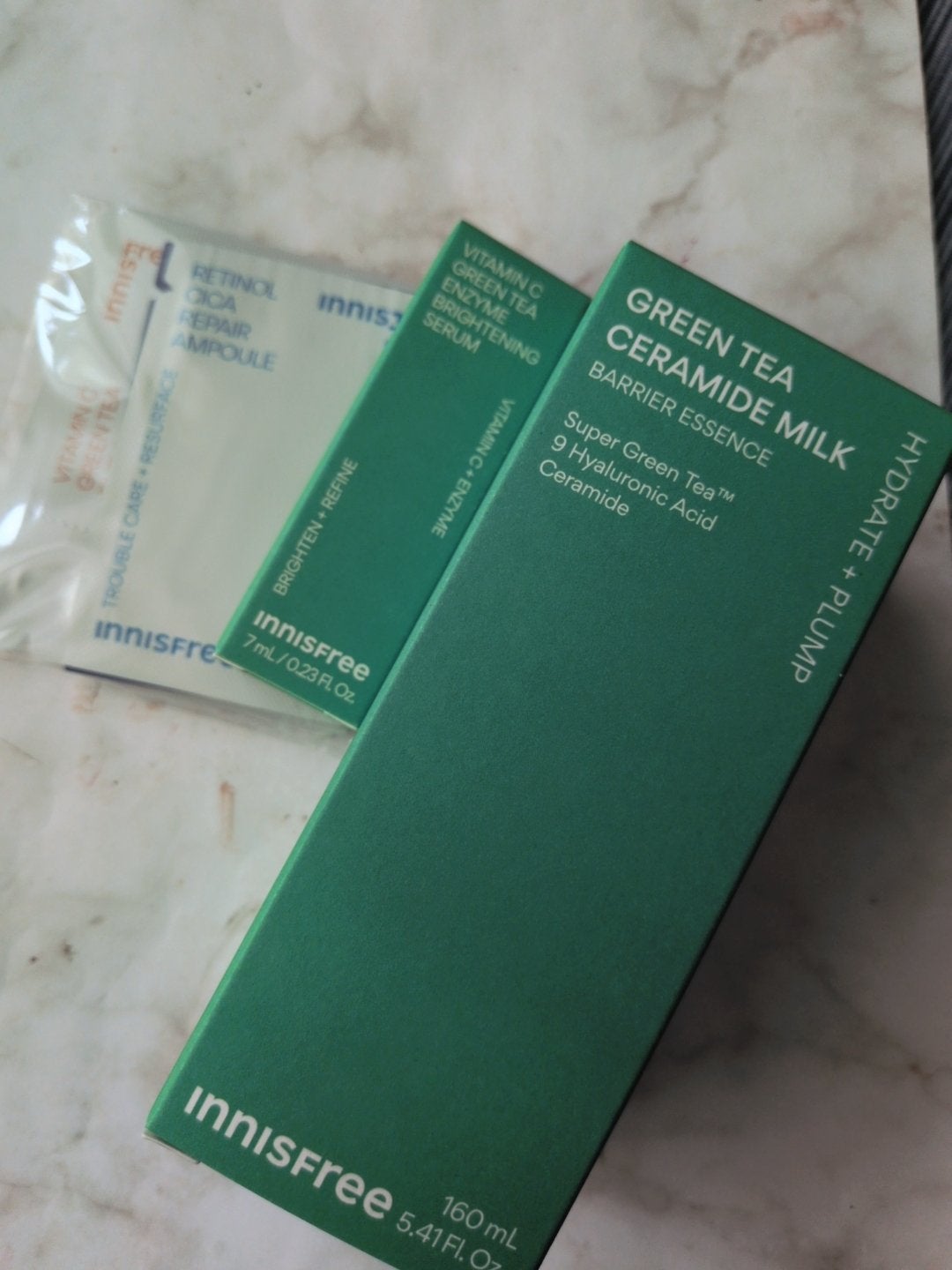 グリーンティー セラミド ミルク エッセンストナー/innisfree/化粧水を使ったクチコミ(1枚目)