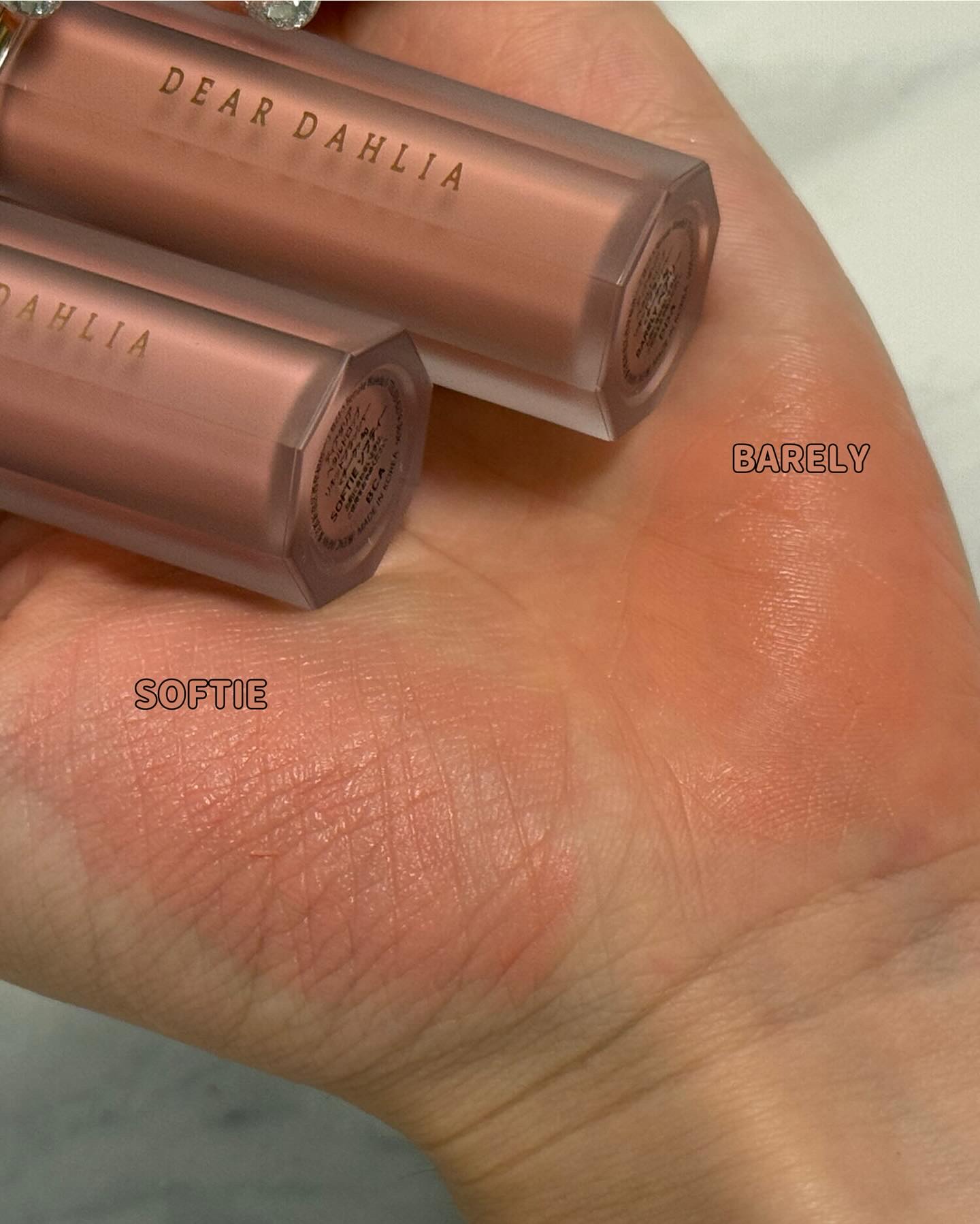 ペタルドロップリキッドブラッシャー/DEAR DAHLIA/リキッドチークを使ったクチコミ（2枚目）