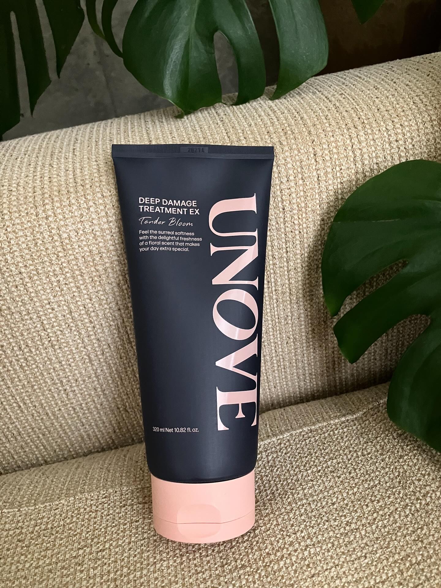 ディープダメージトリートメントEX フレッシュフローラルムスクの香り/UNOVE/洗い流すヘアトリートメントを使ったクチコミ（1枚目）