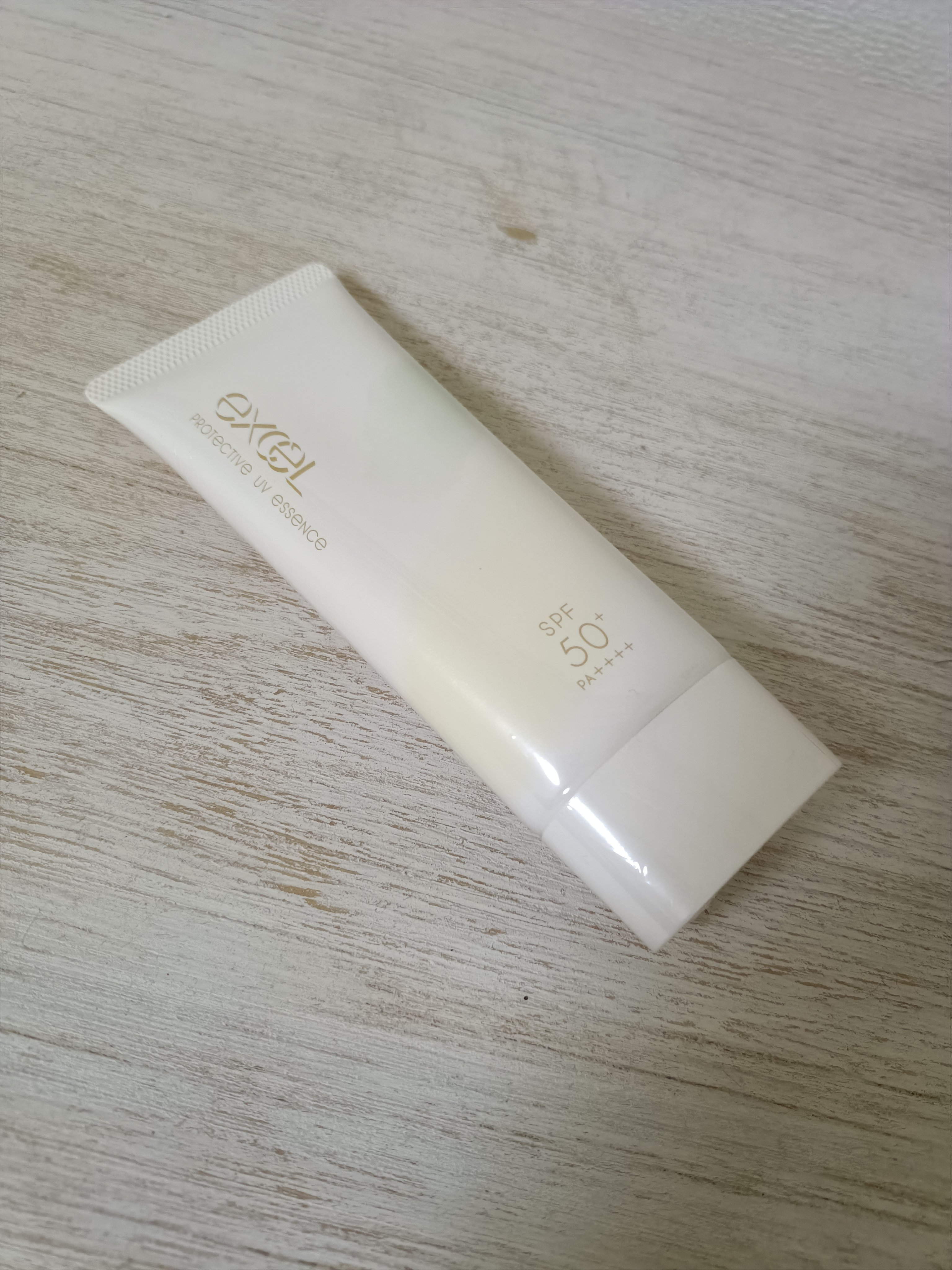 プロテクティブ UVエッセンス/excel/日焼け止めローションを使ったクチコミ（1枚目）