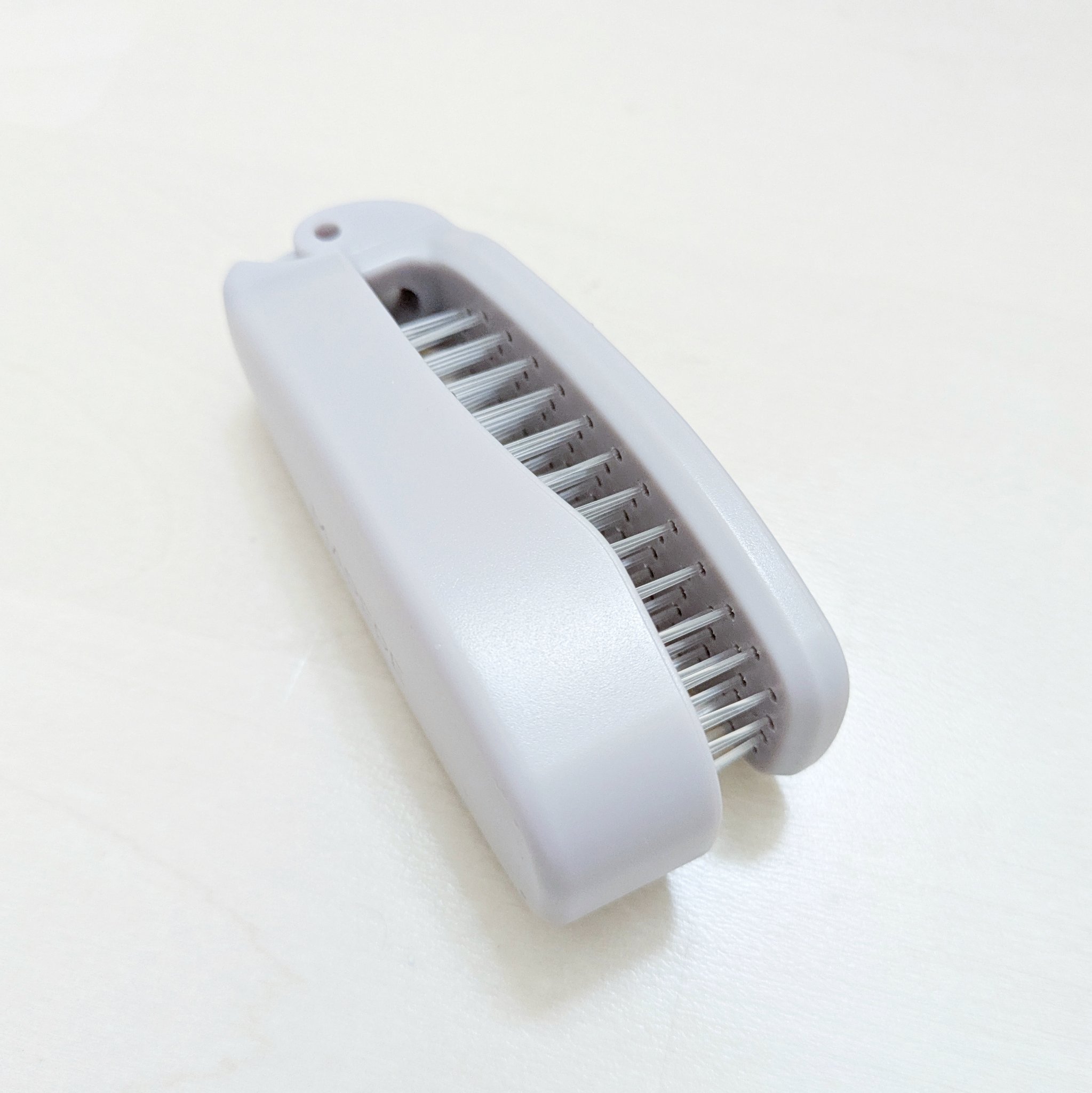 デタングリングブラシ 【フォールディングポケット】/マペペ/ヘアブラシを使ったクチコミ（2枚目）