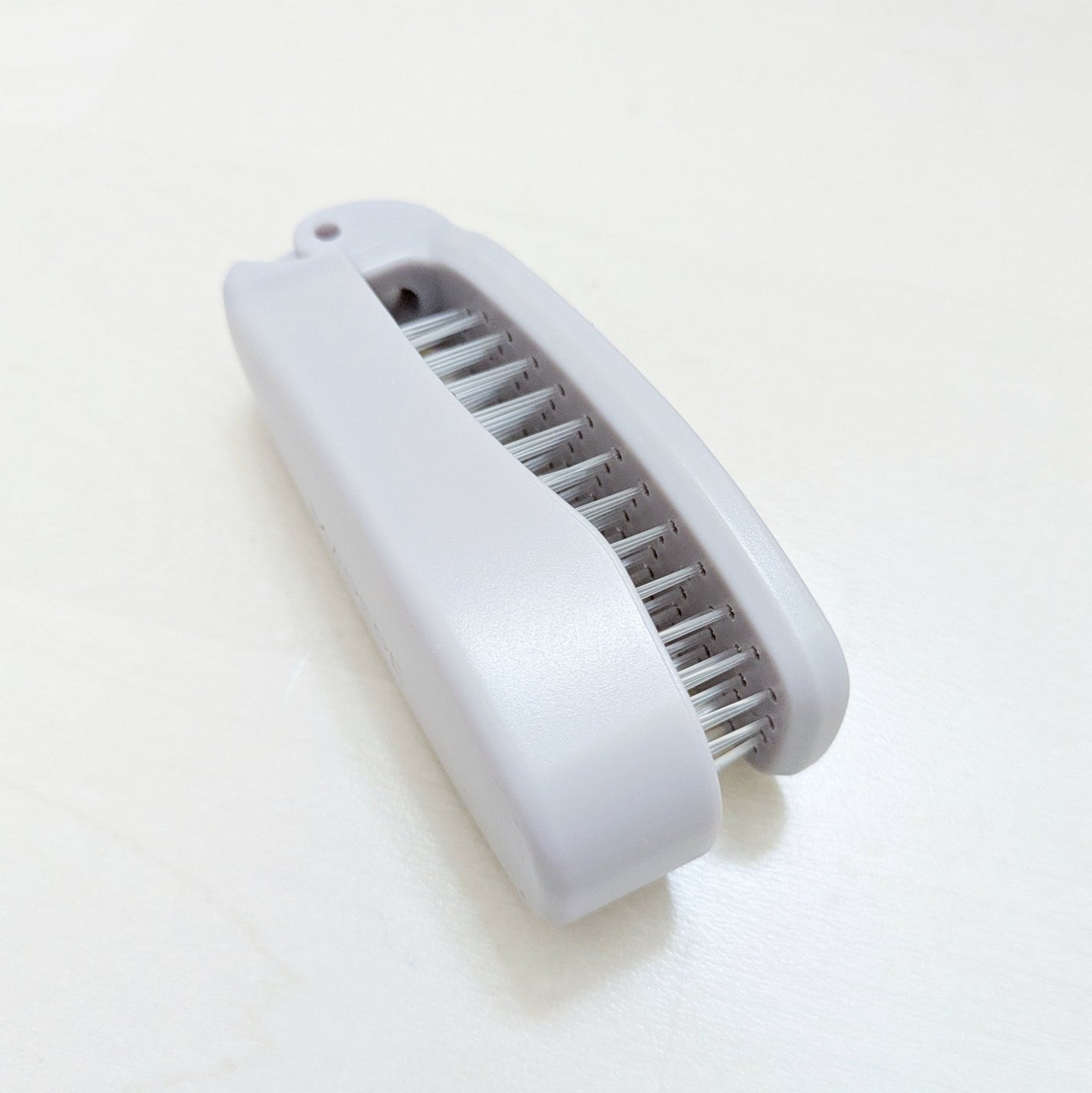 デタングリングブラシ 【フォールディングポケット】/マペペ/ヘアブラシを使ったクチコミ(2枚目)