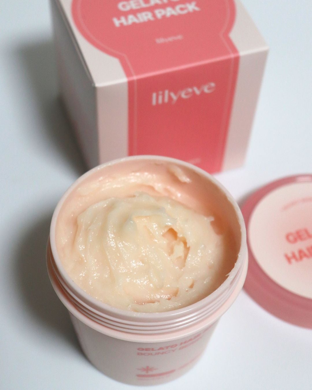 レフれな on LIPS 「🍓リペアターンジェラートヘアパックバウンシーベリー初めてパケ見..」(1枚目)