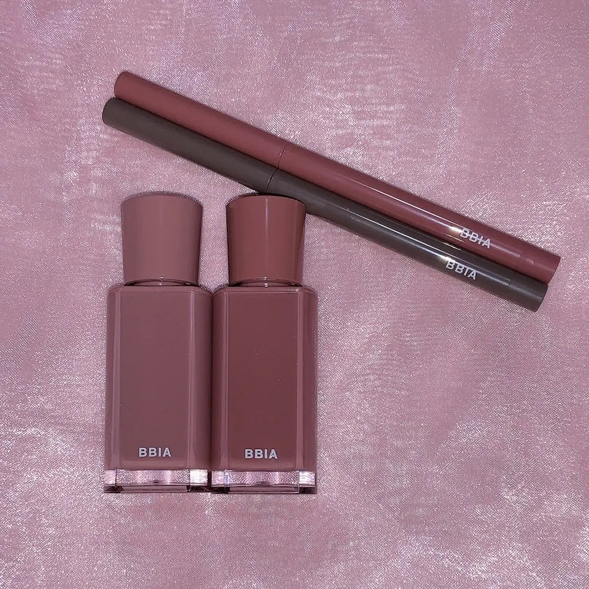 秋にぴったり絶妙なミュートカラー🍂
BBIAのアイテム全部可愛い...💯

今日からメガポでお得に買えます ദി- ̫ -)♡

#PR #BBIA #ピアー #メガポ #リップ #粘膜リップ #粘膜ライナー #ジェルアイライナー #こ