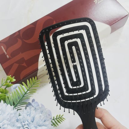 ラン on LIPS 「ヘアケアブランド#87saku#ハナサクさんの速乾ブラシ✨✨✨..」(5枚目)