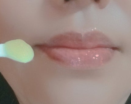 mcgroupakiko on LIPS 「お化粧しない日でもリップは塗らないと、割れたり、剥がれたりして..」(4枚目)