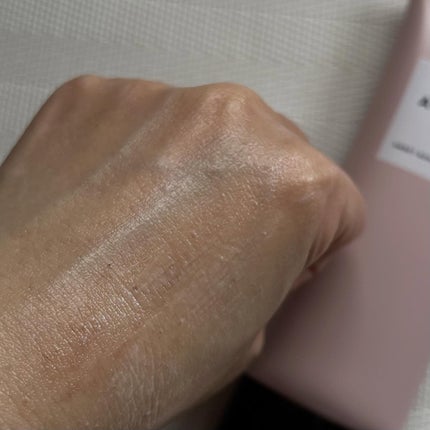 キューミースウィートボムホワイトクリーム/AGARISM/ボディクリームを使ったクチコミ(5枚目)