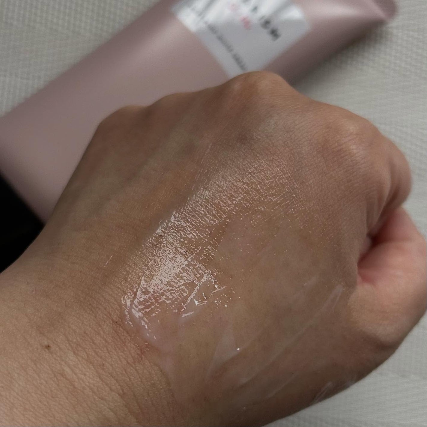 キューミースウィートボムホワイトクリーム/AGARISM/ボディクリームを使ったクチコミ(4枚目)