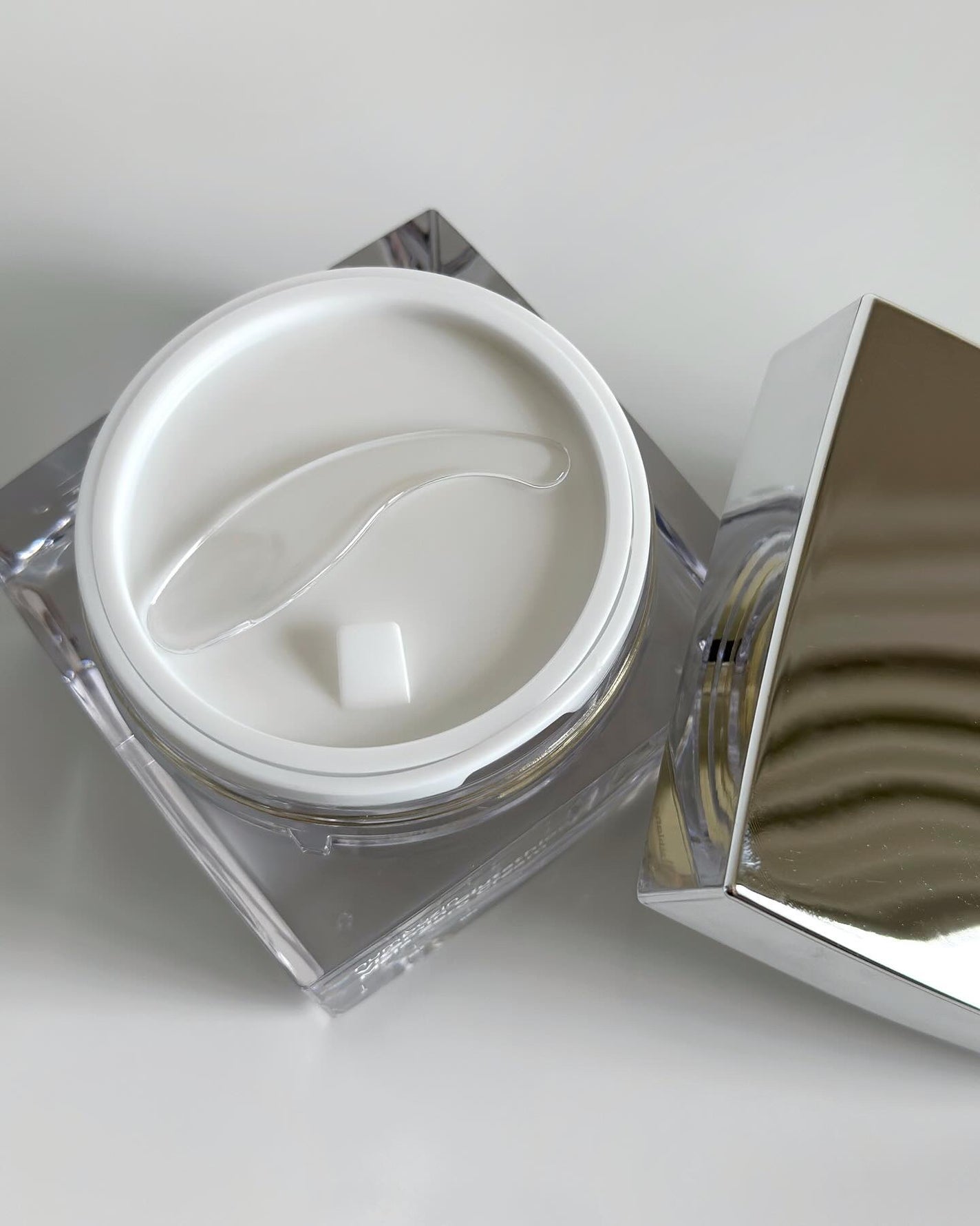 ナチュラル美人になりたい女 on LIPS 「【光り輝くお肌が1番のメイクアップ】numbuzin・5番白玉..」(8枚目)