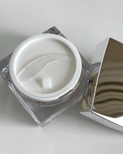 ナチュラル美人になりたい女 on LIPS 「【光り輝くお肌が1番のメイクアップ】numbuzin・5番白玉..」(8枚目)