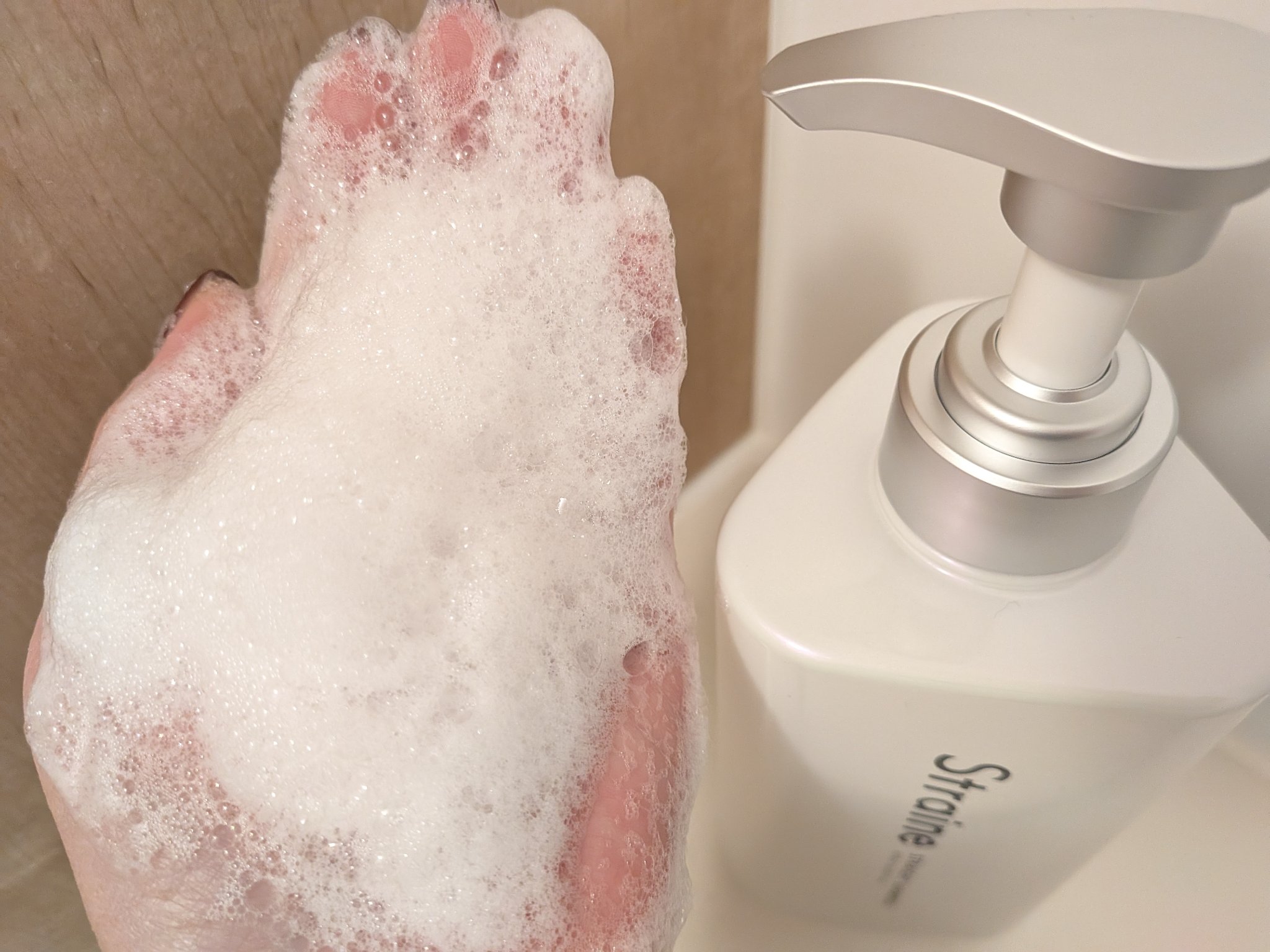 ストレートシャンプー/ストレートトリートメント ホワイトブロッサムの香り/Straine/市販シャンプーを使ったクチコミ（3枚目）