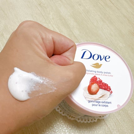 ダヴ ふわとろクリーミースクラブ ザクロ&シアバター/ダヴ/ボディスクラブを使ったクチコミ(4枚目)