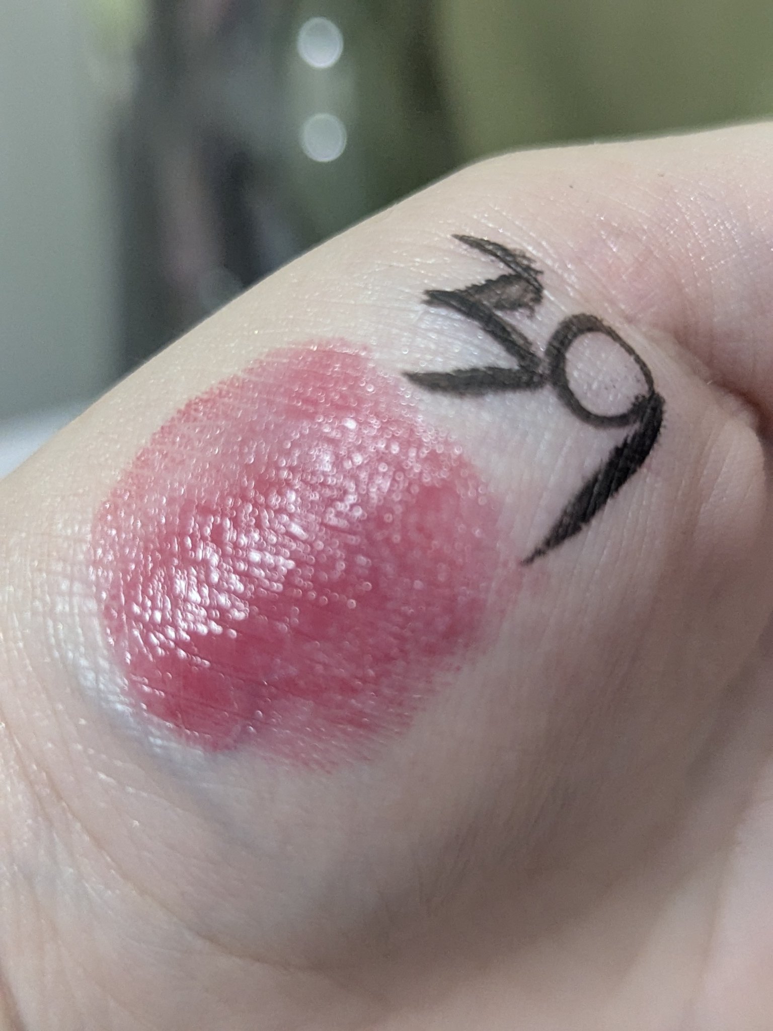 3CE グレイジーリップグロウ #39 バウンシーチェリー/3CE/リップグロスを使ったクチコミ（2枚目）