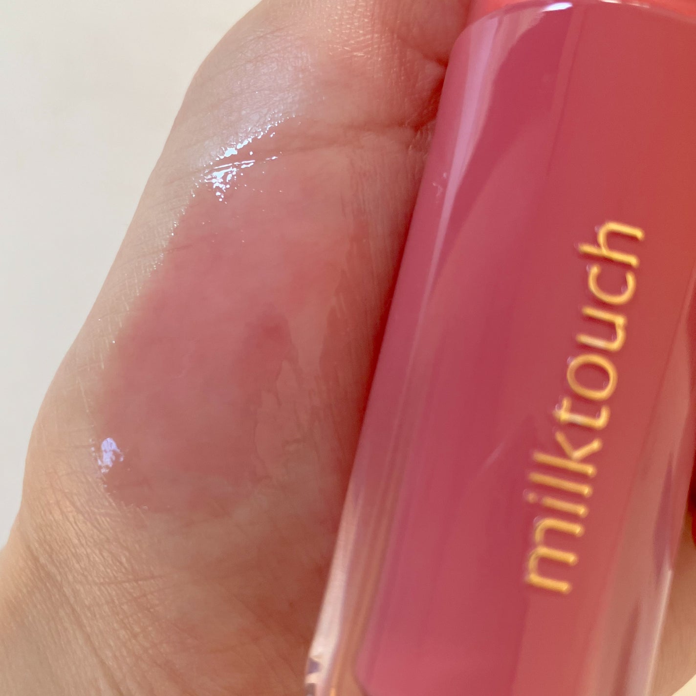 デューステインシアーリップグロス/Milk Touch/リップグロスを使ったクチコミ(3枚目)