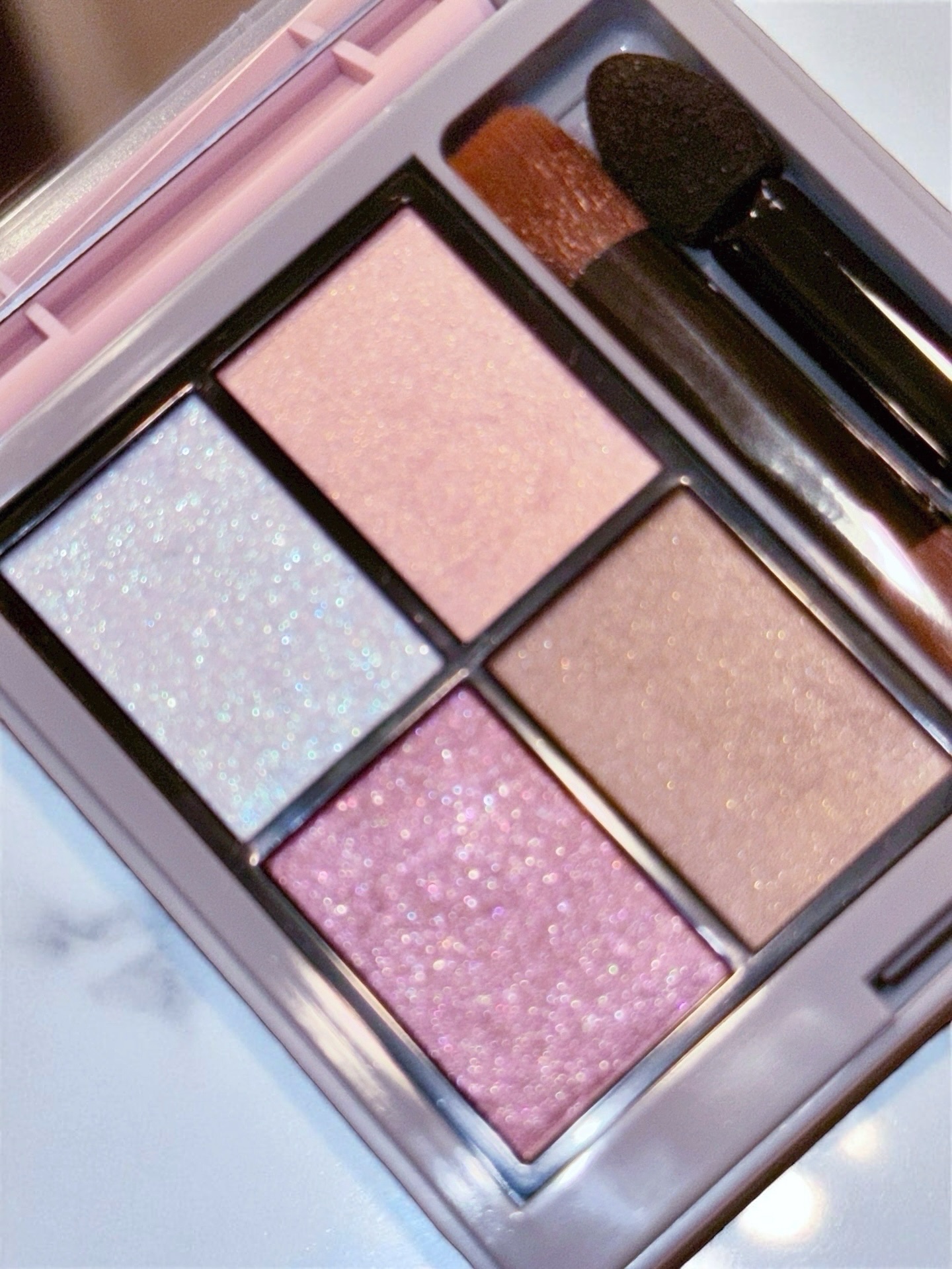 2025 ホリデーコフレ/エトヴォス/メイクアップキットを使ったクチコミ（2枚目）