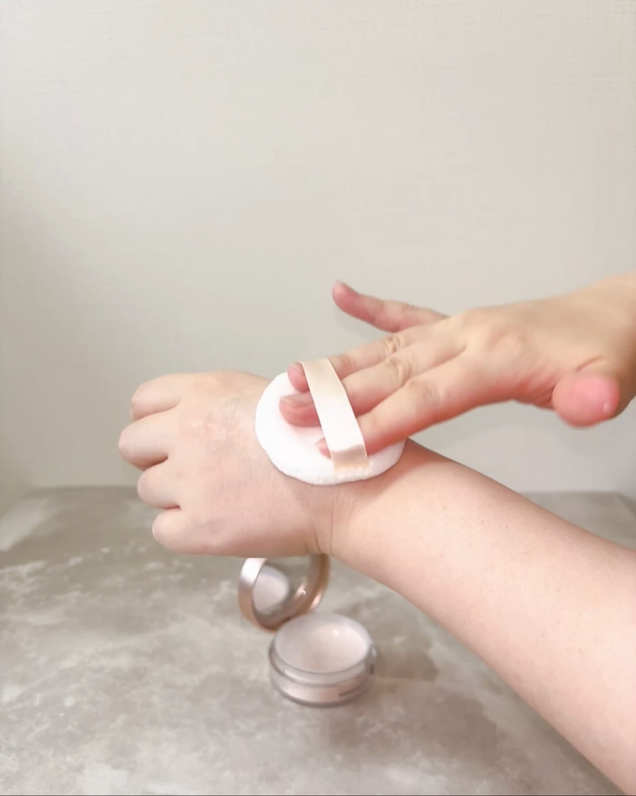 キスミー　フェルム　ベースディレクション　ポテンシャライズルースパウダー/キスミー/ルースパウダーを使ったクチコミ（3枚目）