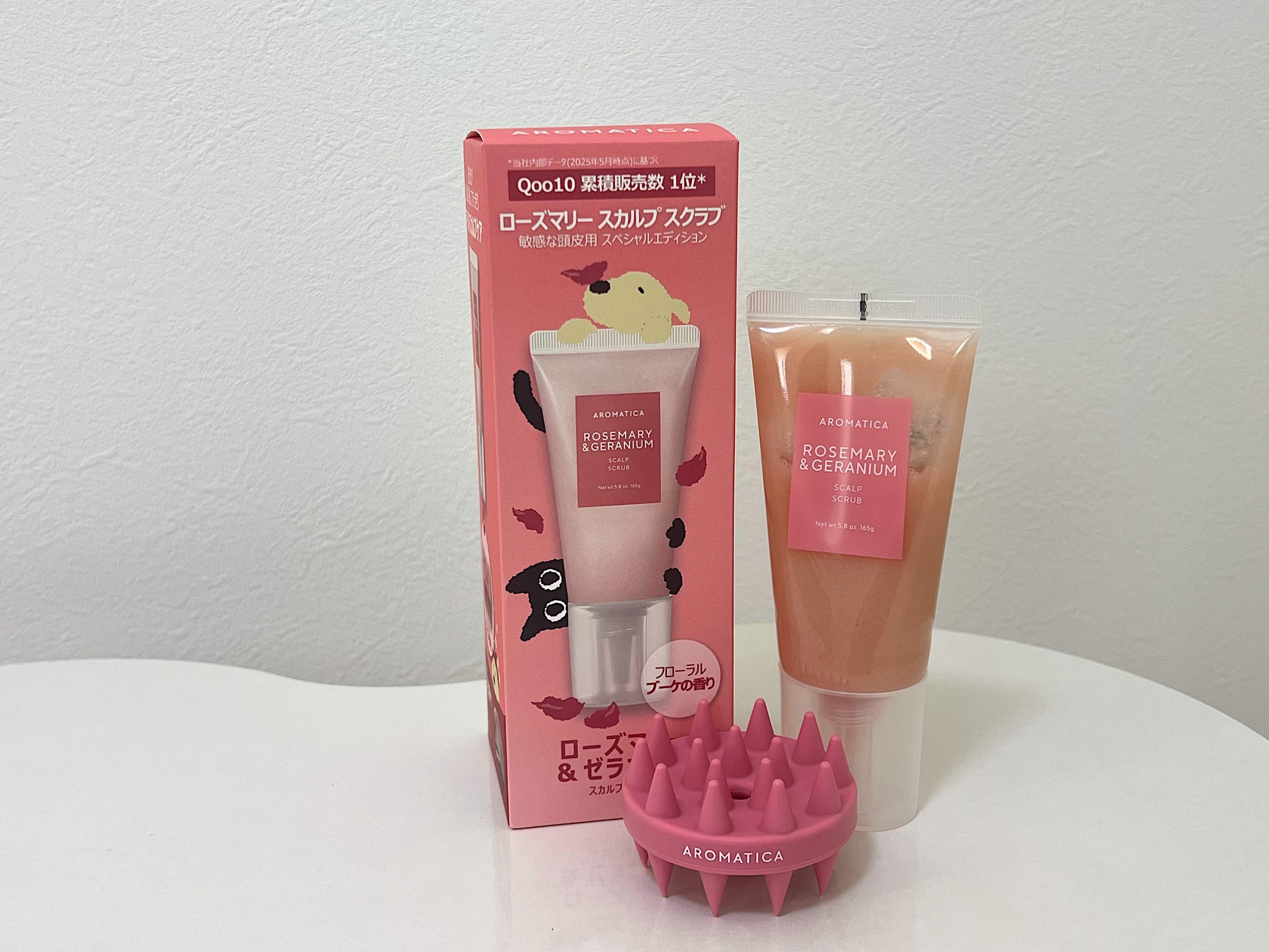 アロマティカの新作スクラブ💐

--------------------------------------
☑︎AROMATICA
ローズマリー＆ゼラニウムスカルプスクラブ
165g
--------------------------