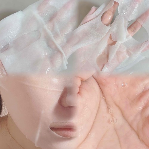 SAM'U PHセンシティブマスク クールフィットのクチコミ「PHセンシティブマスクスージング＆モイスチャー（アクアフィット）
エッセンス1本分そのまま！集.....」（2枚目）